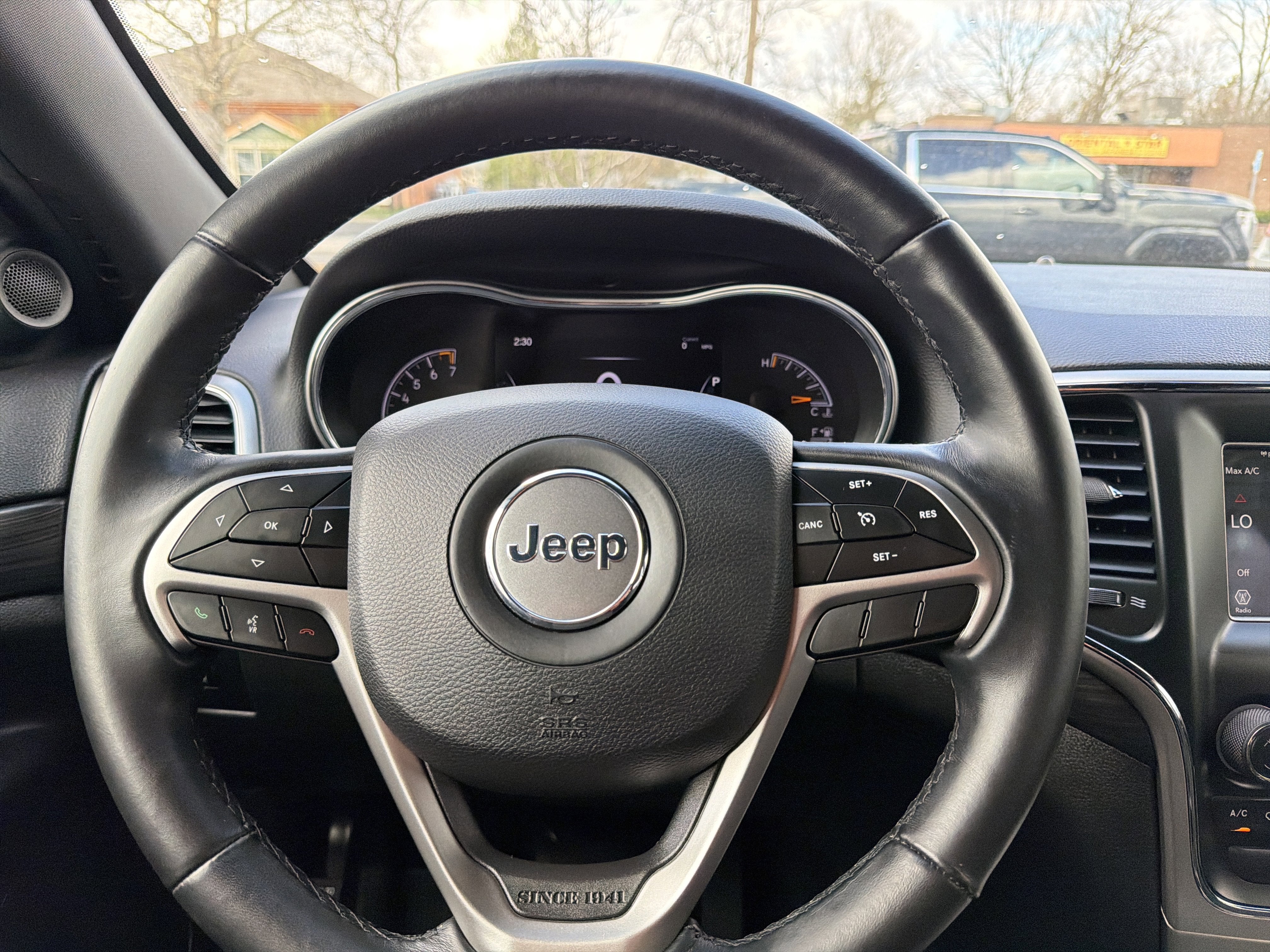 2019 Jeep Grand Cherokee Laredo E