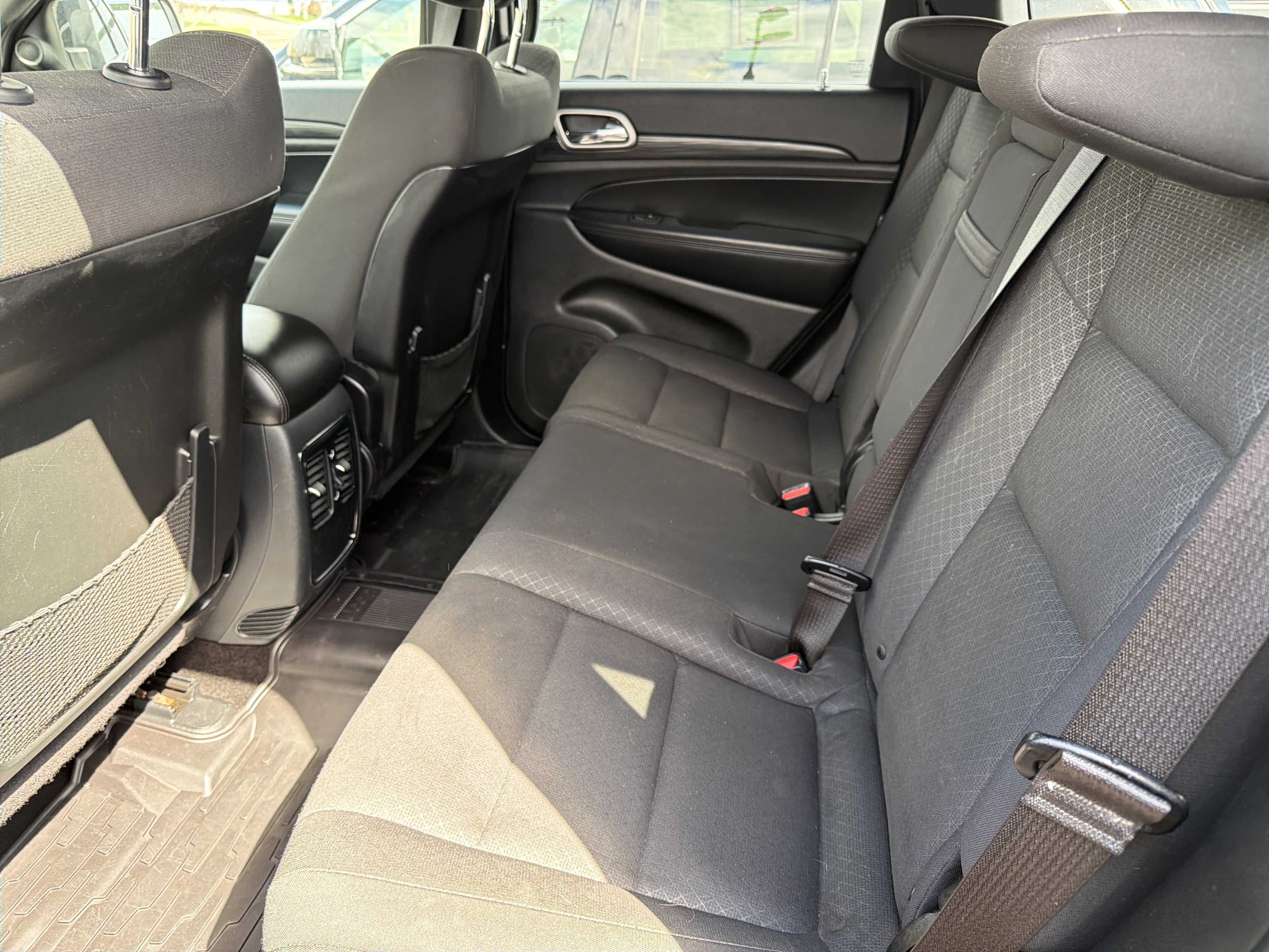 2019 Jeep Grand Cherokee Laredo E