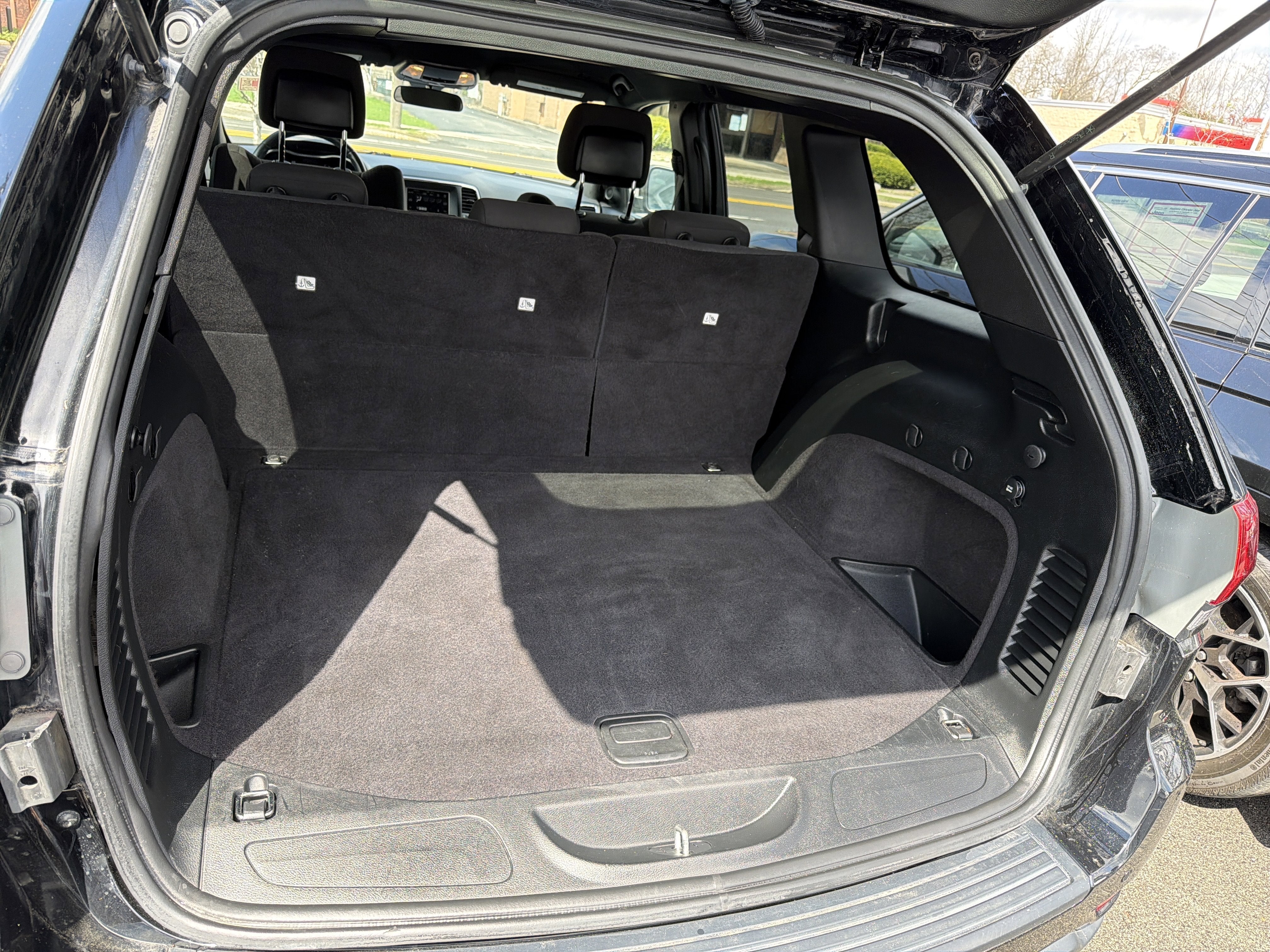 2019 Jeep Grand Cherokee Laredo E