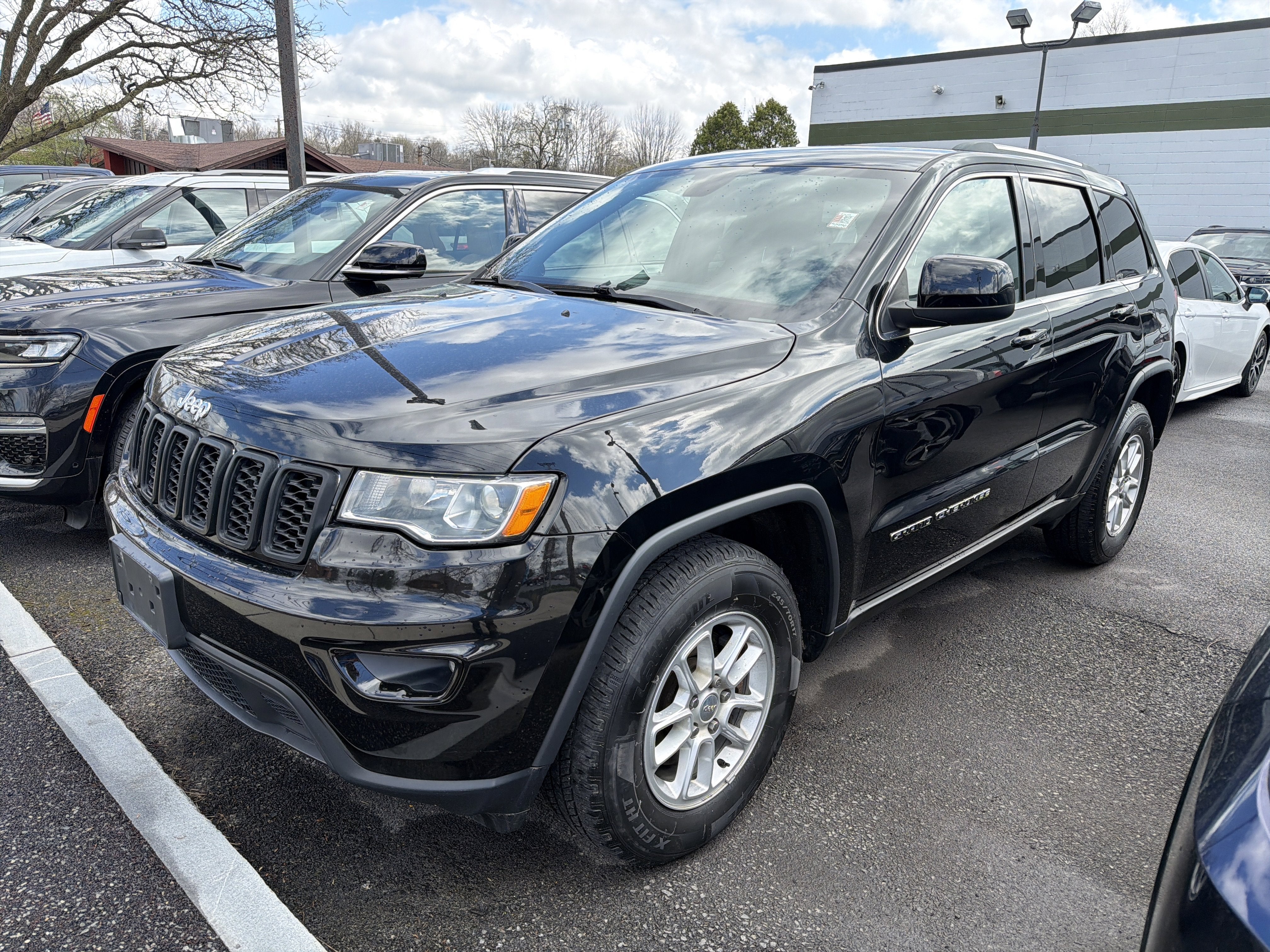 2019 Jeep Grand Cherokee Laredo E