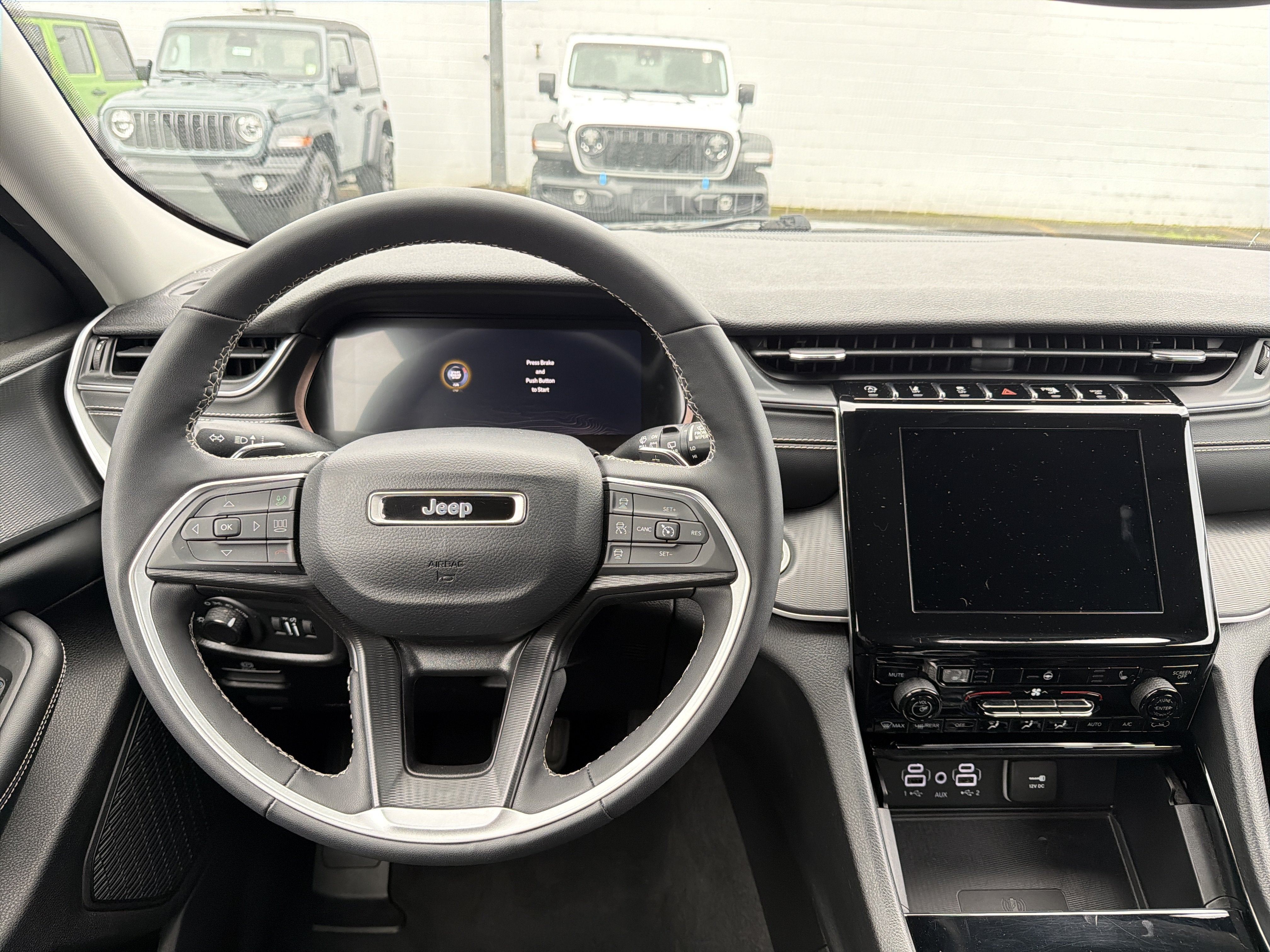 2023 Jeep Grand Cherokee Laredo
