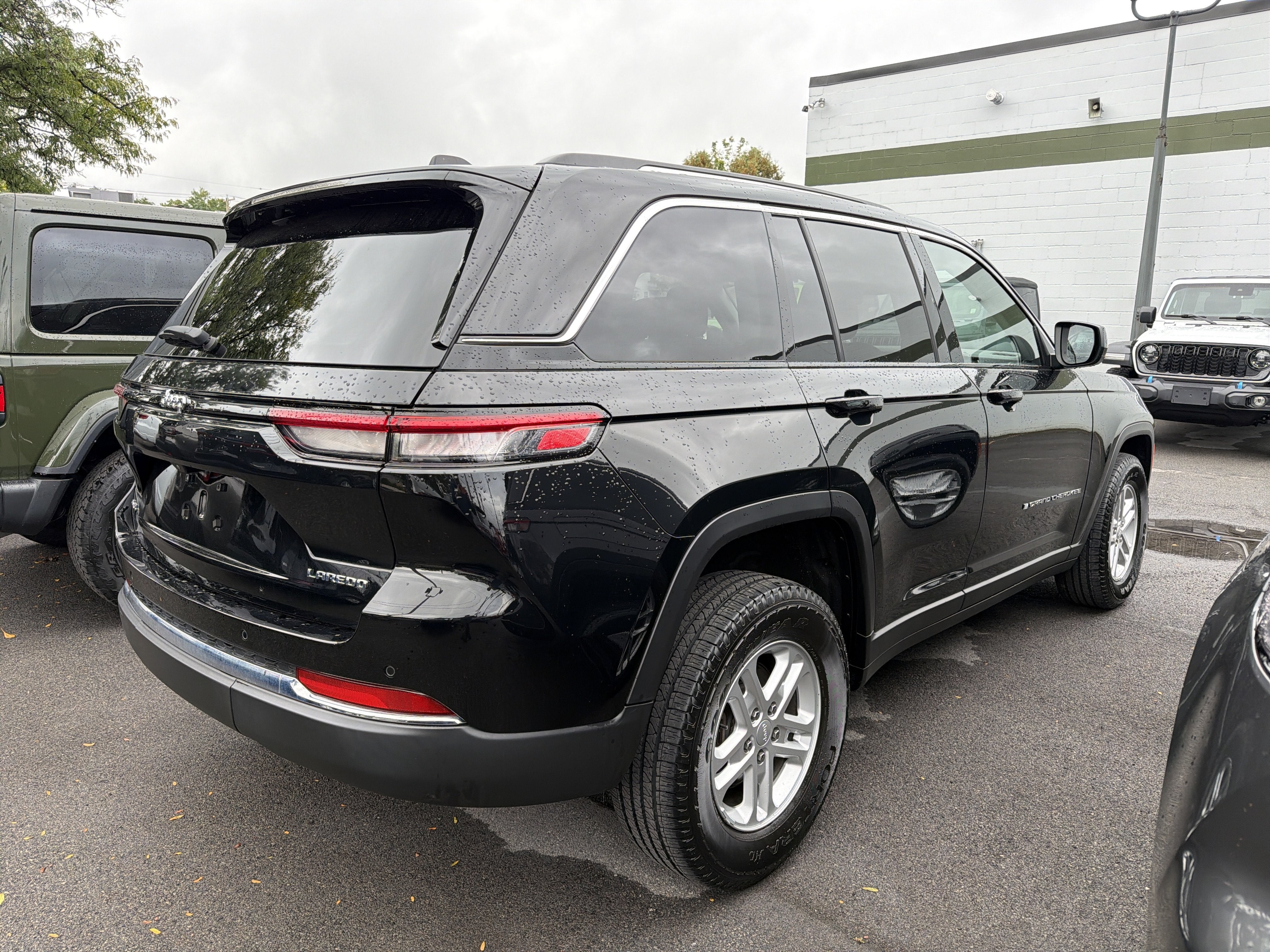 2023 Jeep Grand Cherokee Laredo