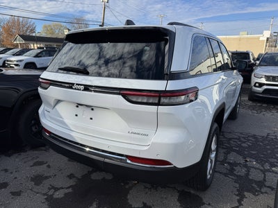 2025 Jeep Grand Cherokee GRAND CHEROKEE LAREDO X 4X4