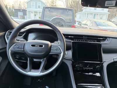 2025 Jeep Grand Cherokee Laredo X