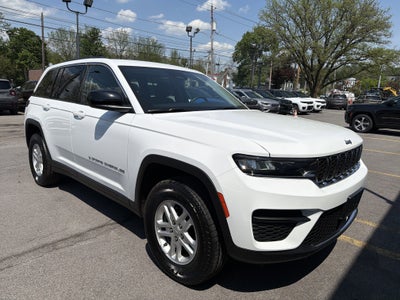 2022 Jeep Grand Cherokee Laredo
