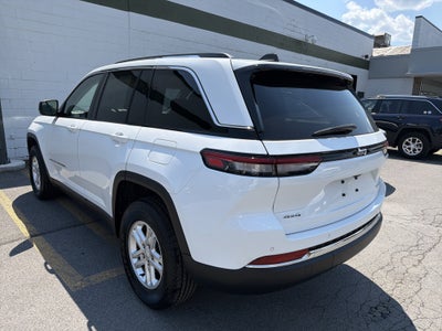 2022 Jeep Grand Cherokee Laredo