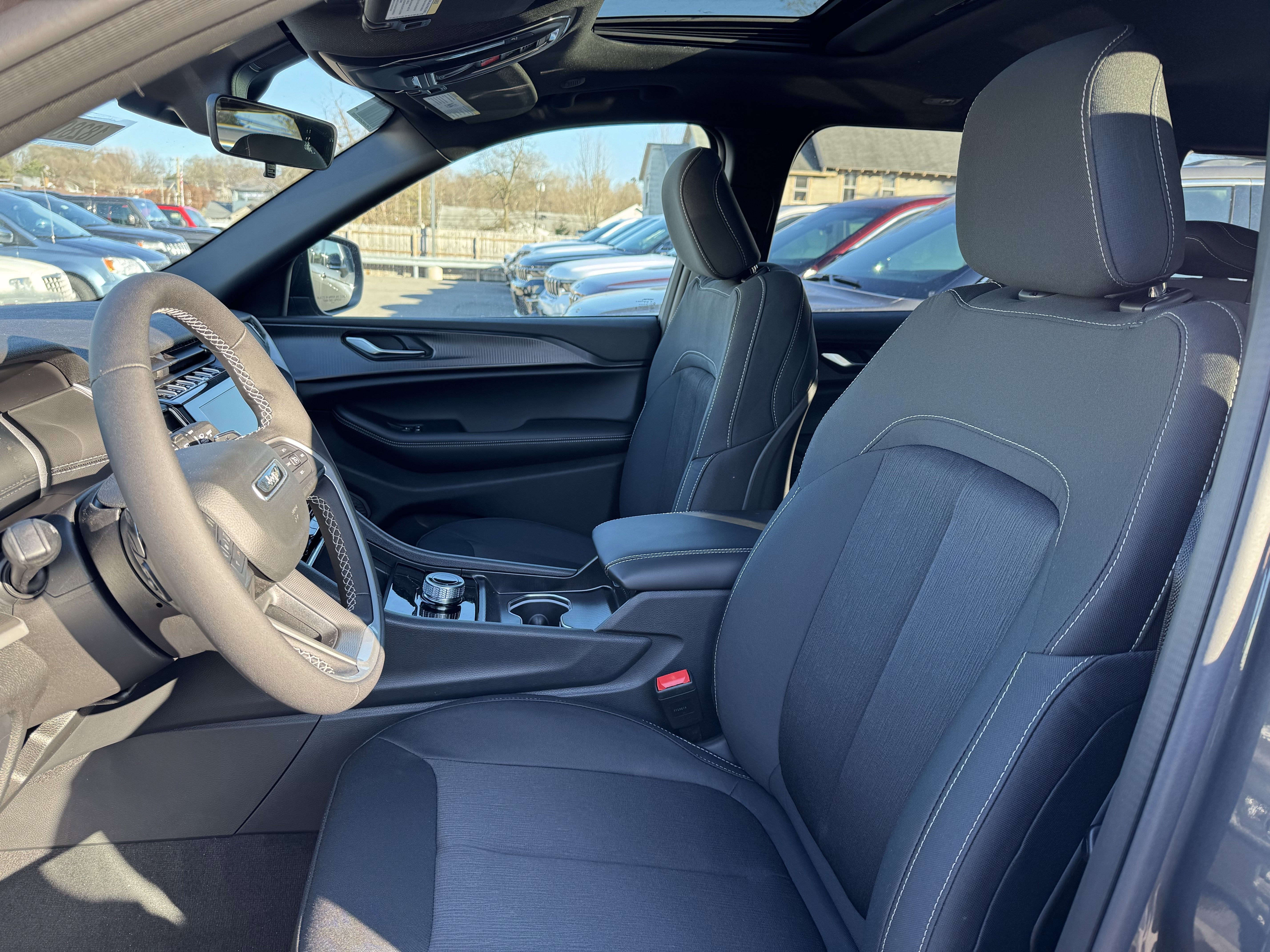 2025 Jeep Grand Cherokee Laredo X