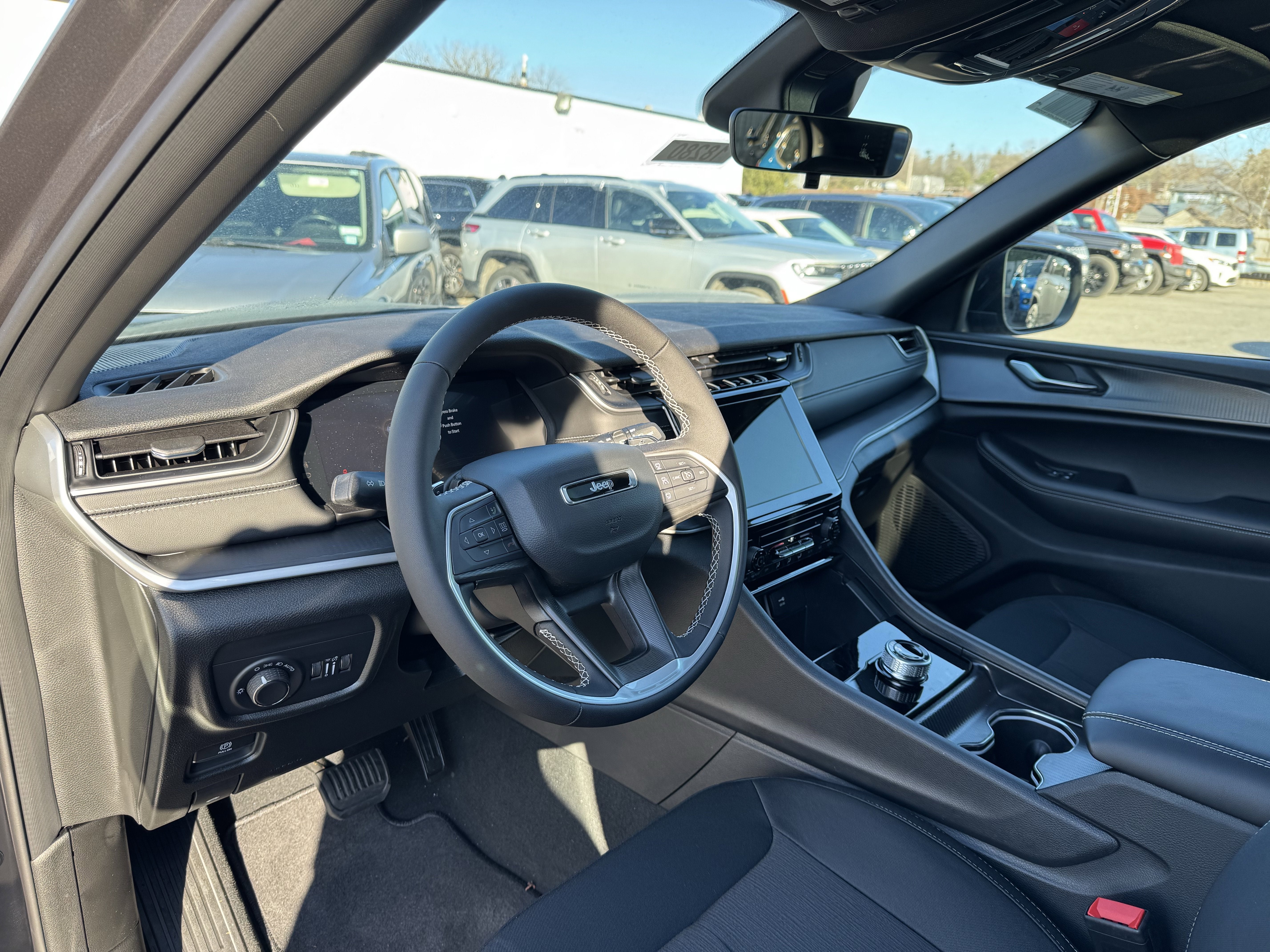 2025 Jeep Grand Cherokee Laredo X