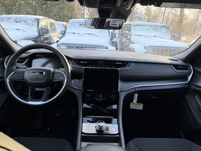 2025 Jeep Grand Cherokee Laredo X