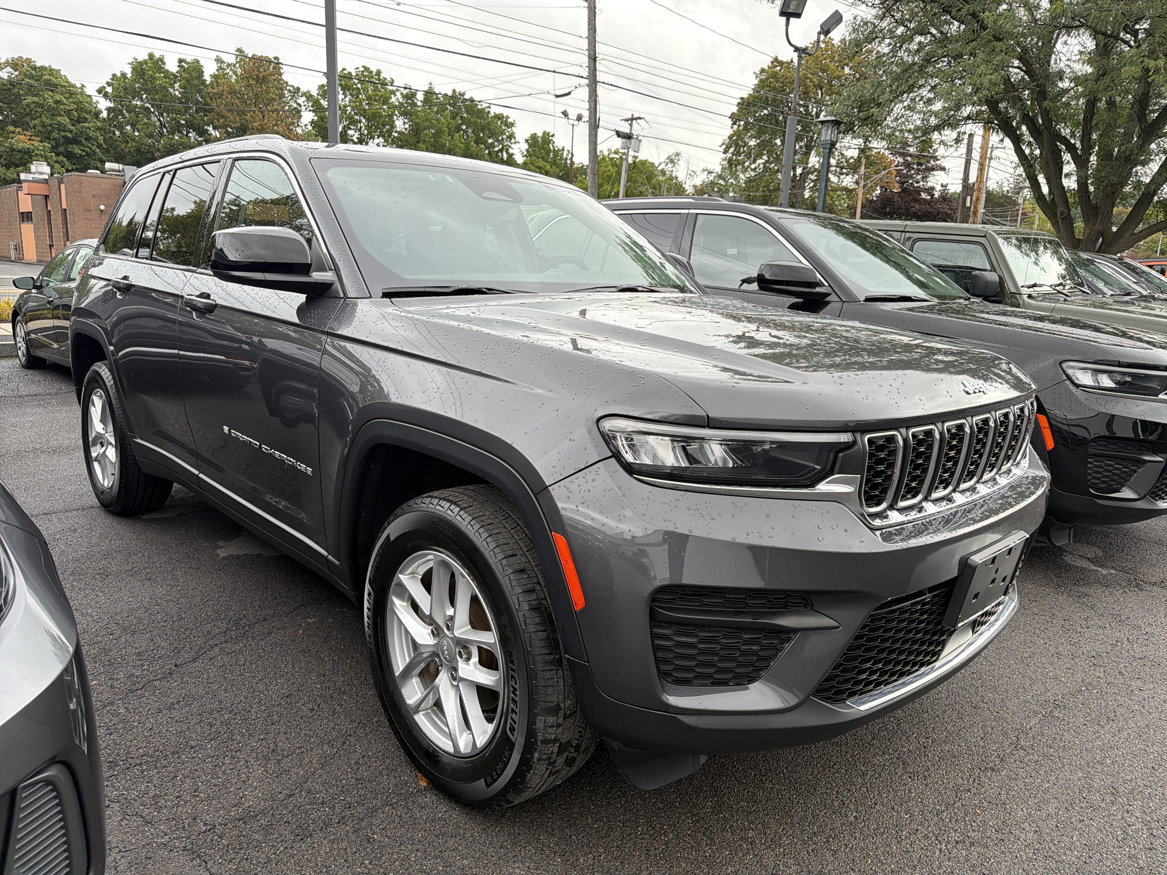 2023 Jeep Grand Cherokee Laredo