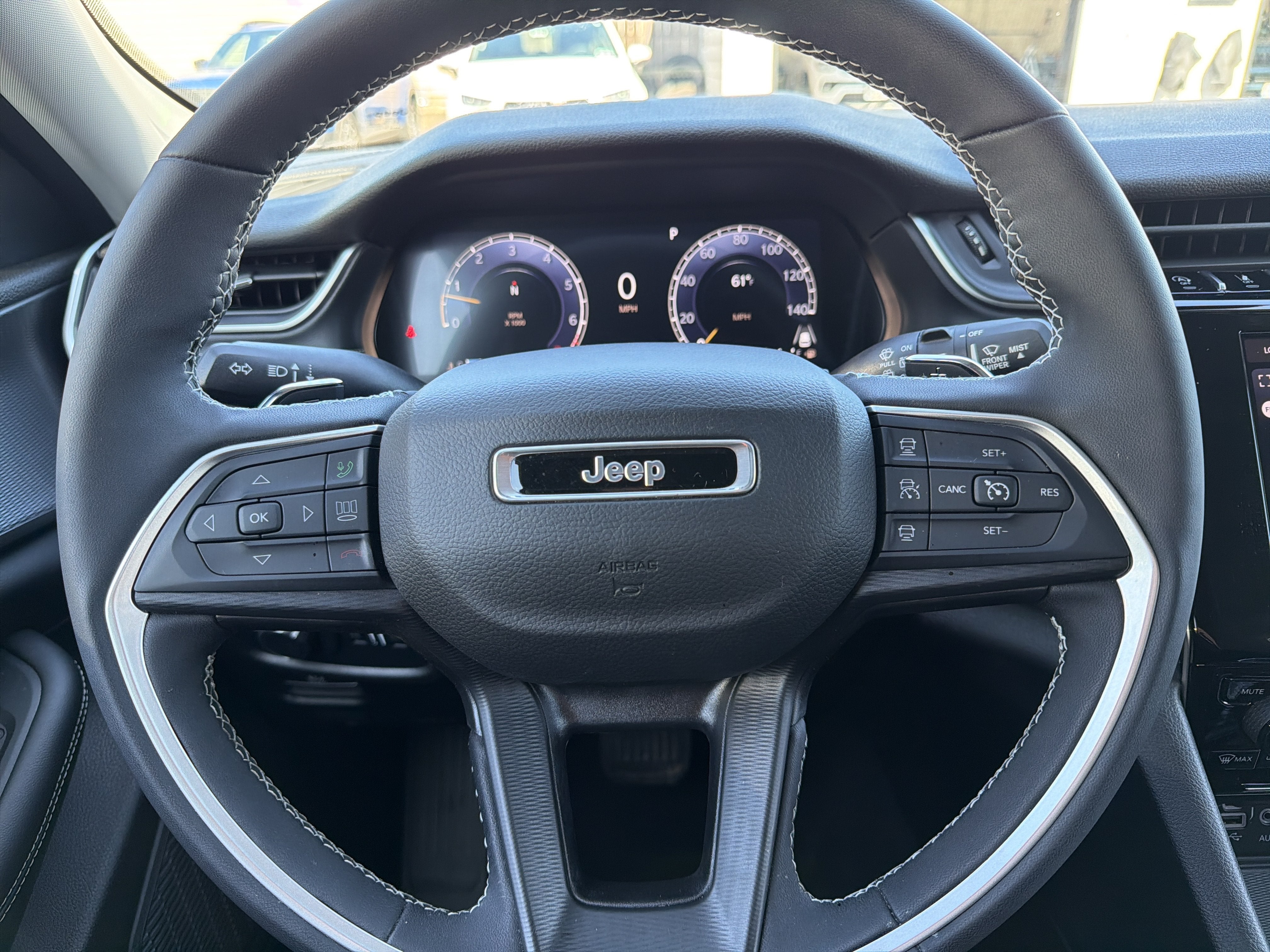 2023 Jeep Grand Cherokee Laredo