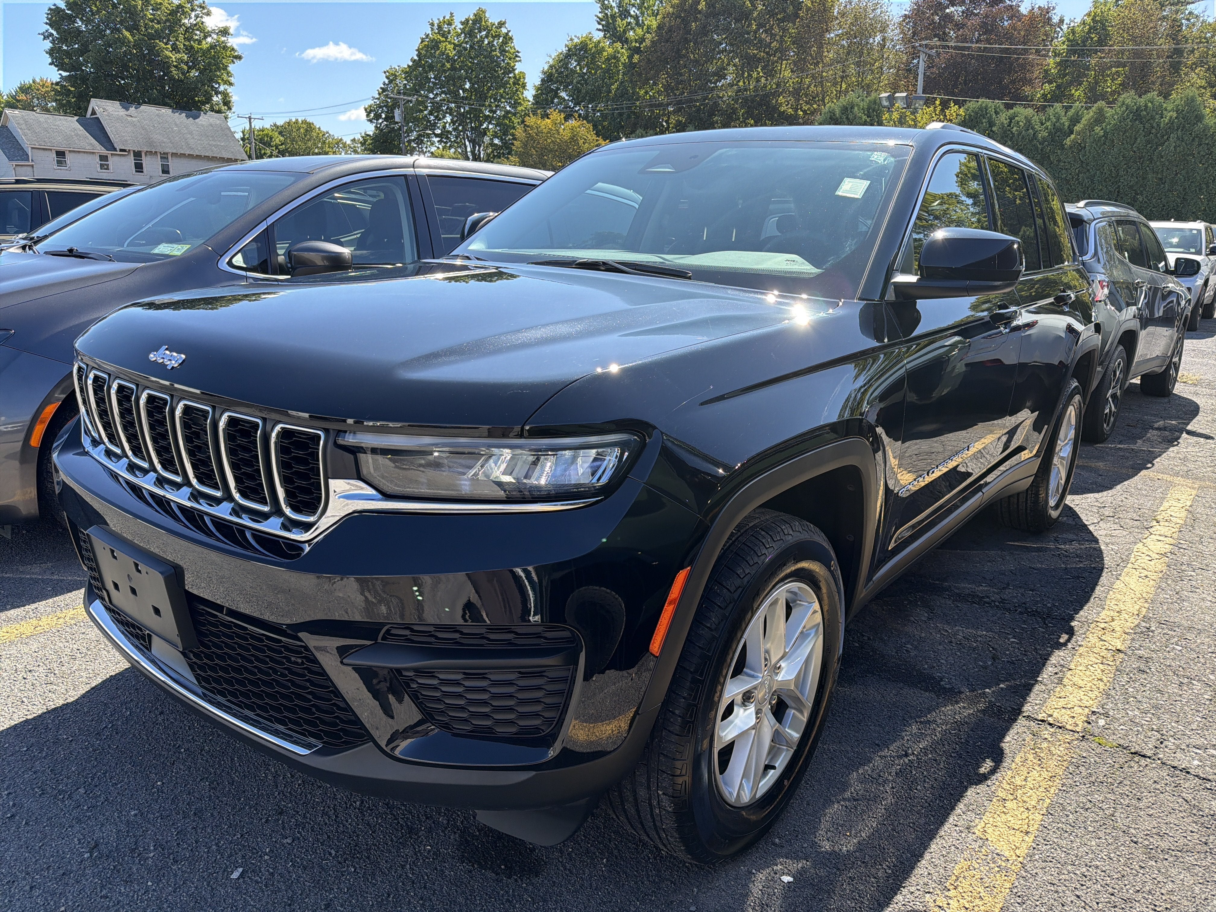 2023 Jeep Grand Cherokee Laredo