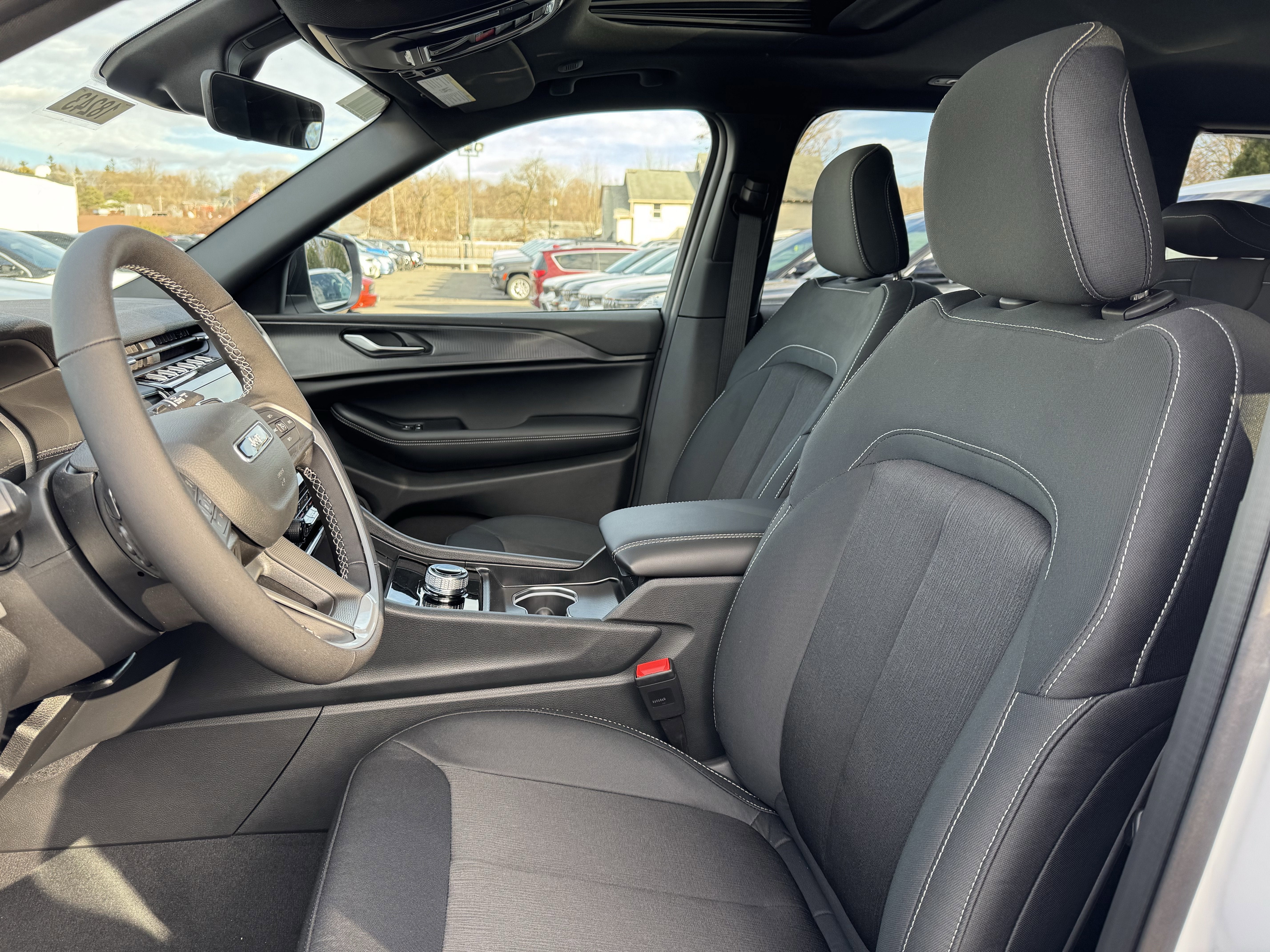 2025 Jeep Grand Cherokee Laredo X