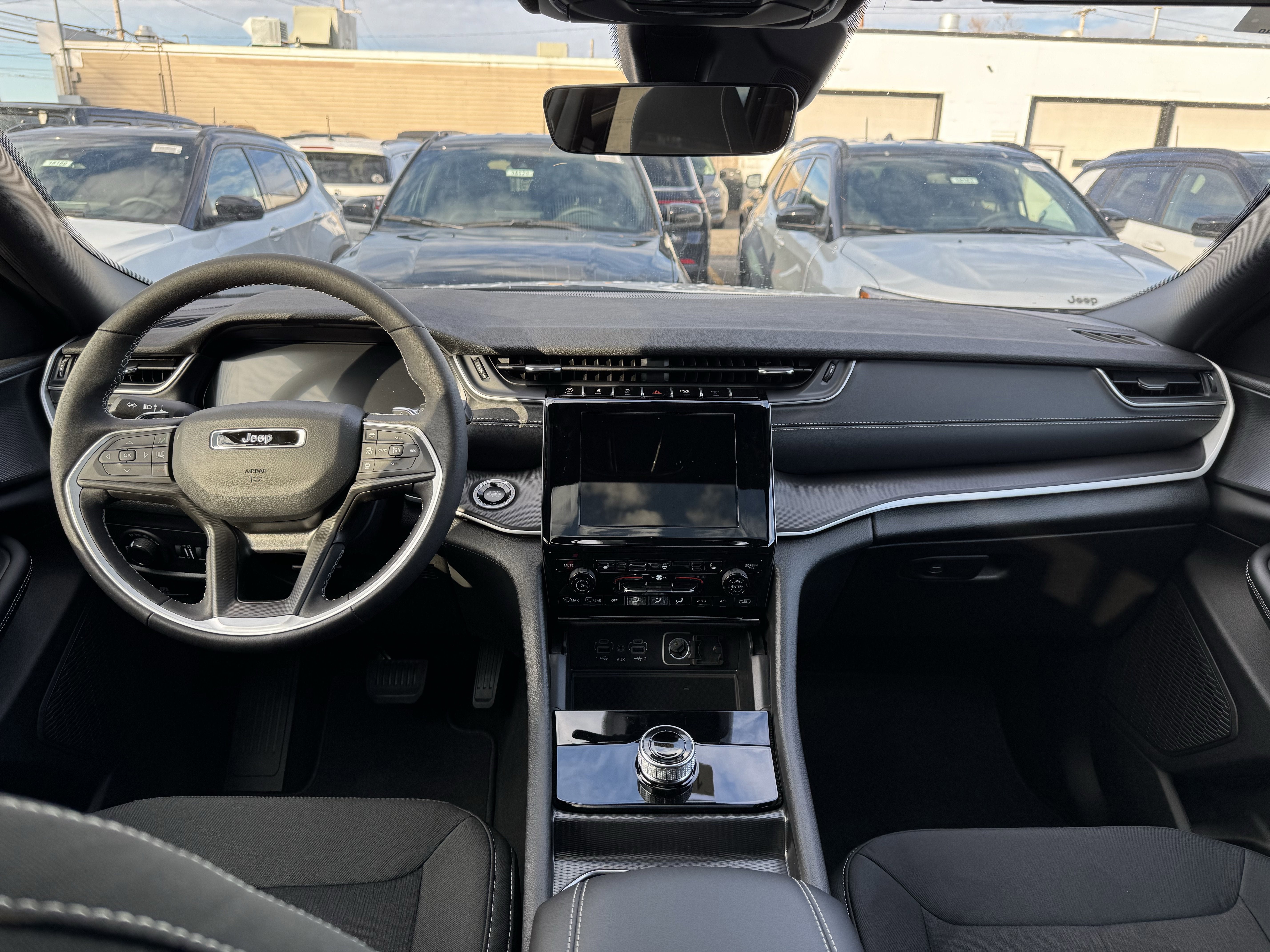 2025 Jeep Grand Cherokee Laredo X