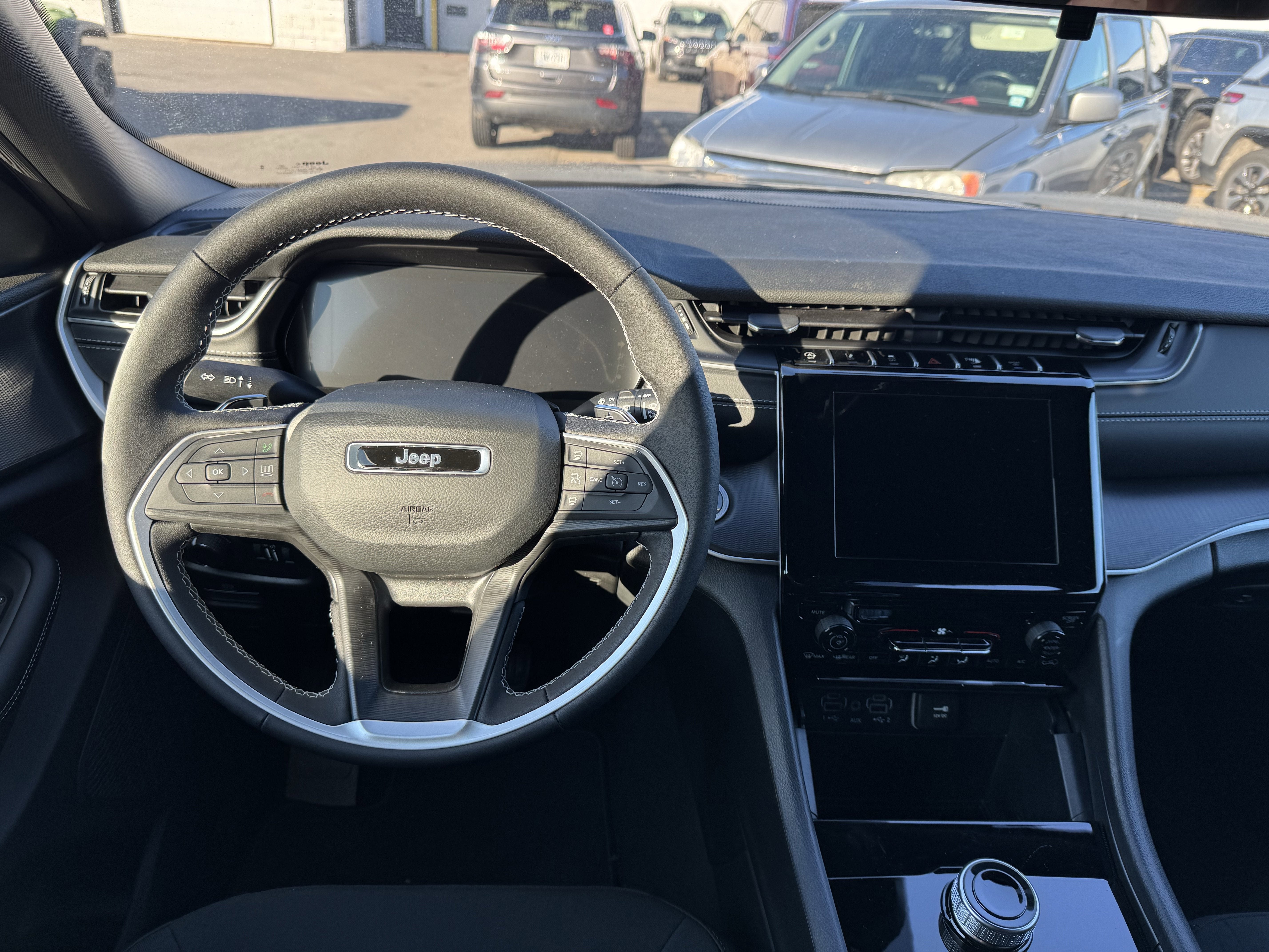 2025 Jeep Grand Cherokee Laredo X