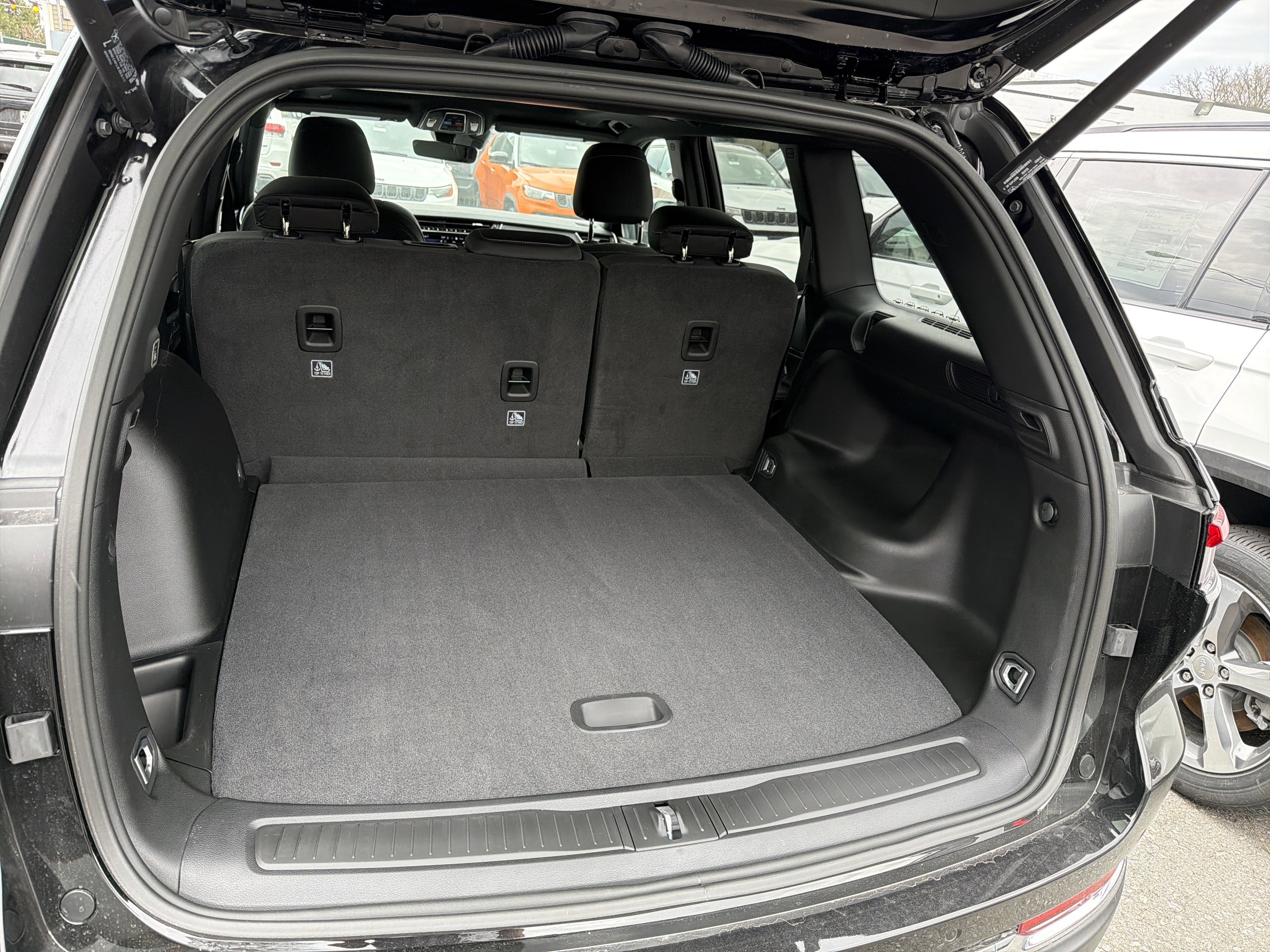 2026 Jeep Grand Cherokee Laredo X