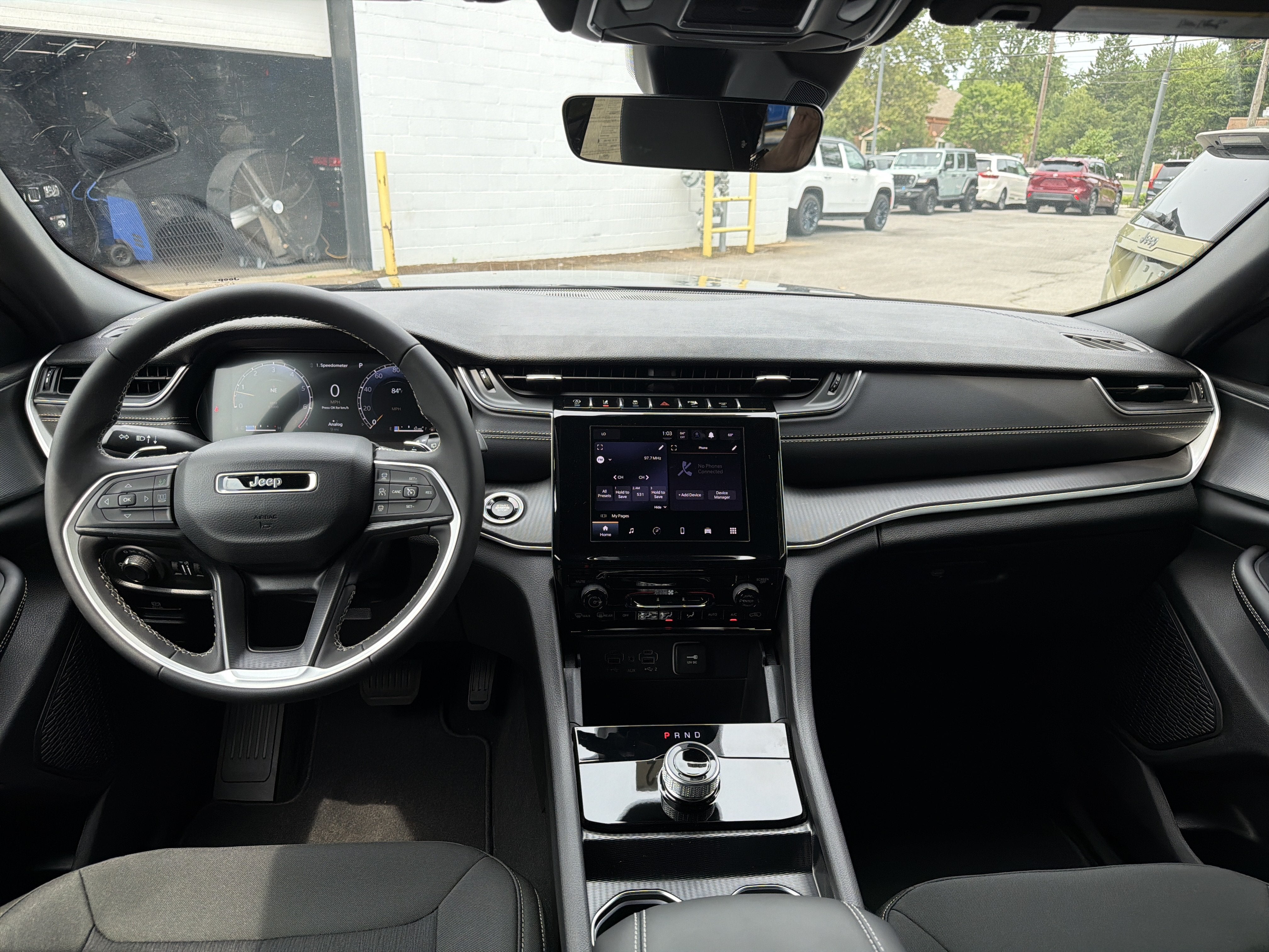 2026 Jeep Grand Cherokee Laredo