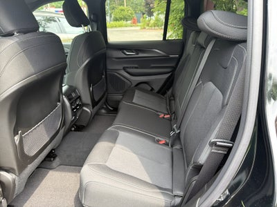 2026 Jeep Grand Cherokee Laredo