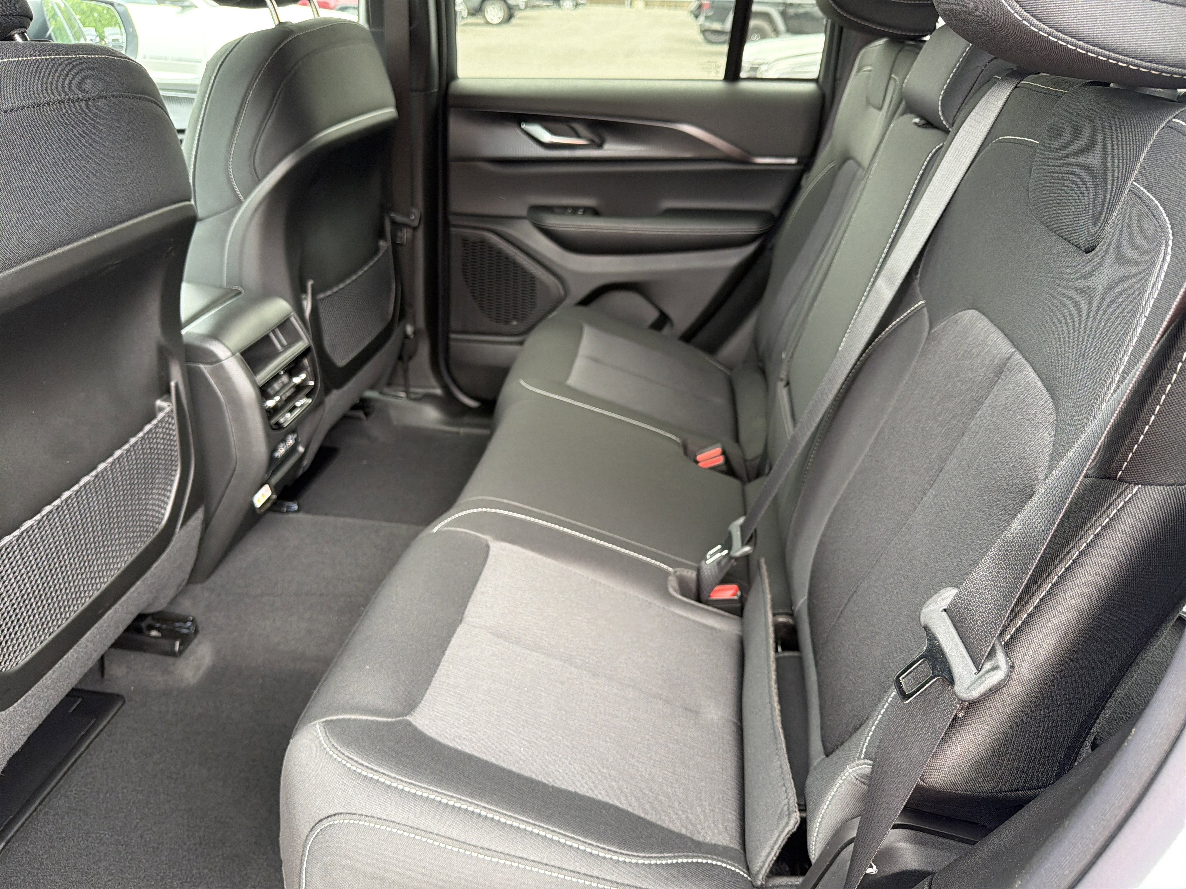 2026 Jeep Grand Cherokee Laredo X
