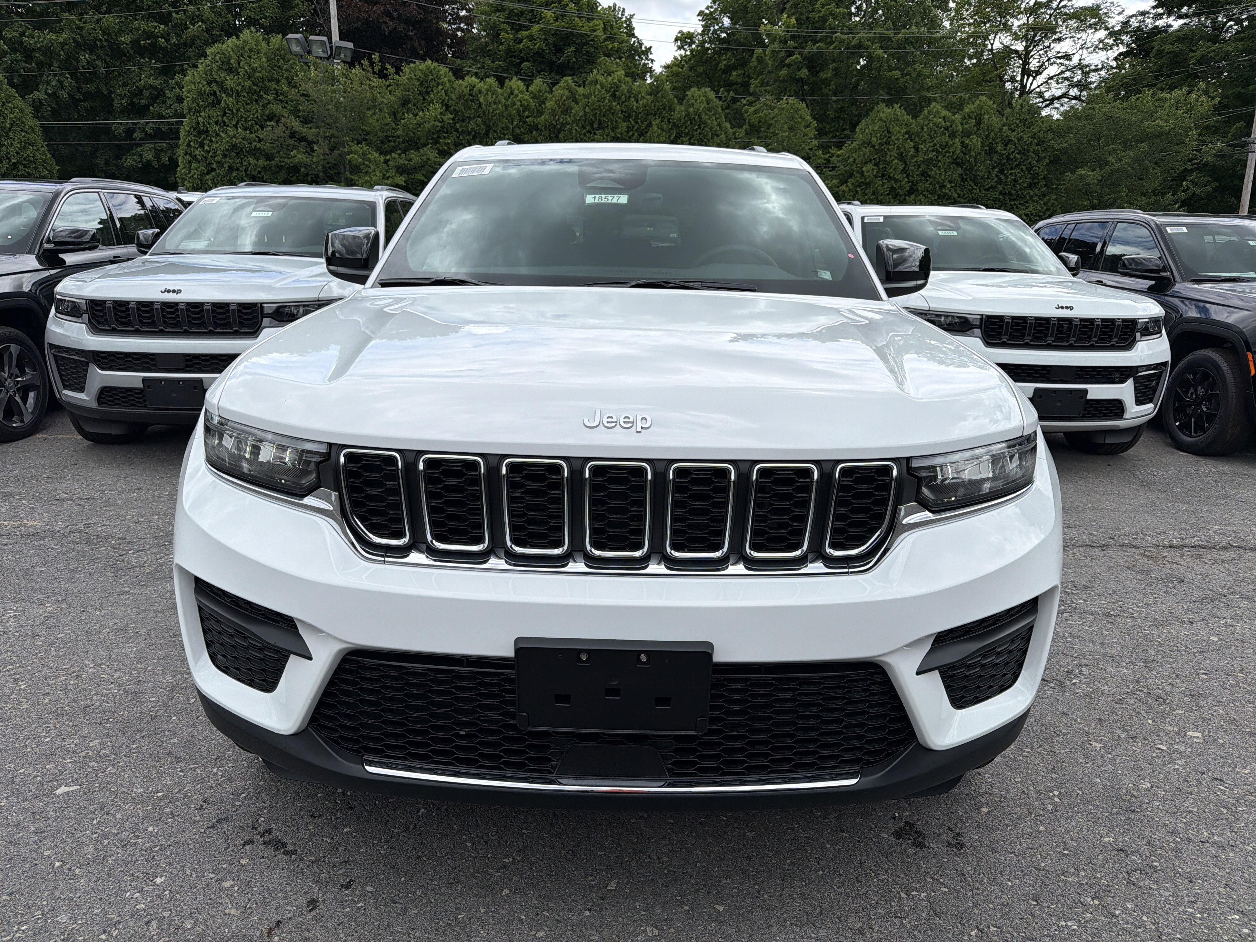 2026 Jeep Grand Cherokee Laredo X