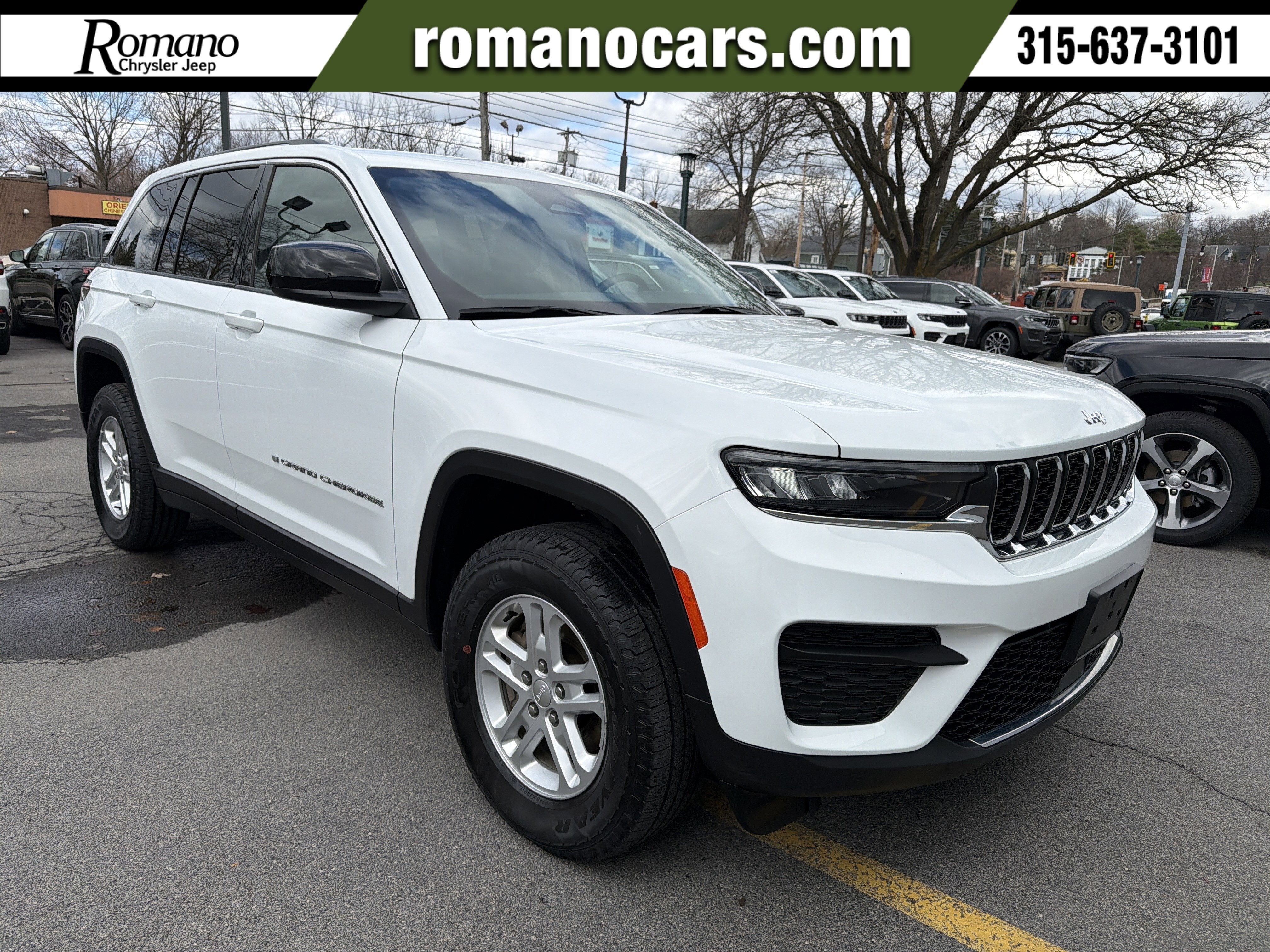 2023 Jeep Grand Cherokee Laredo