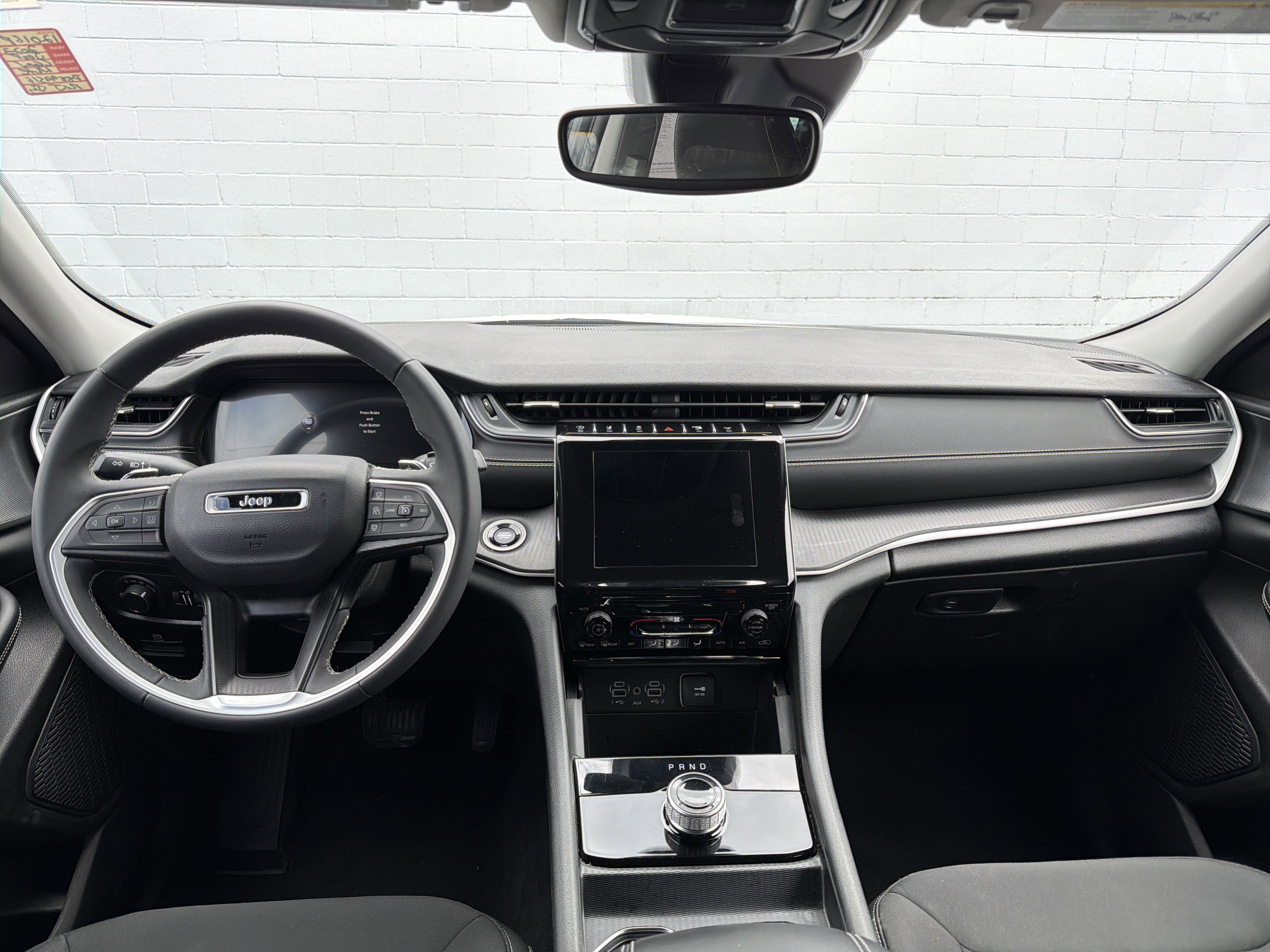 2023 Jeep Grand Cherokee Laredo