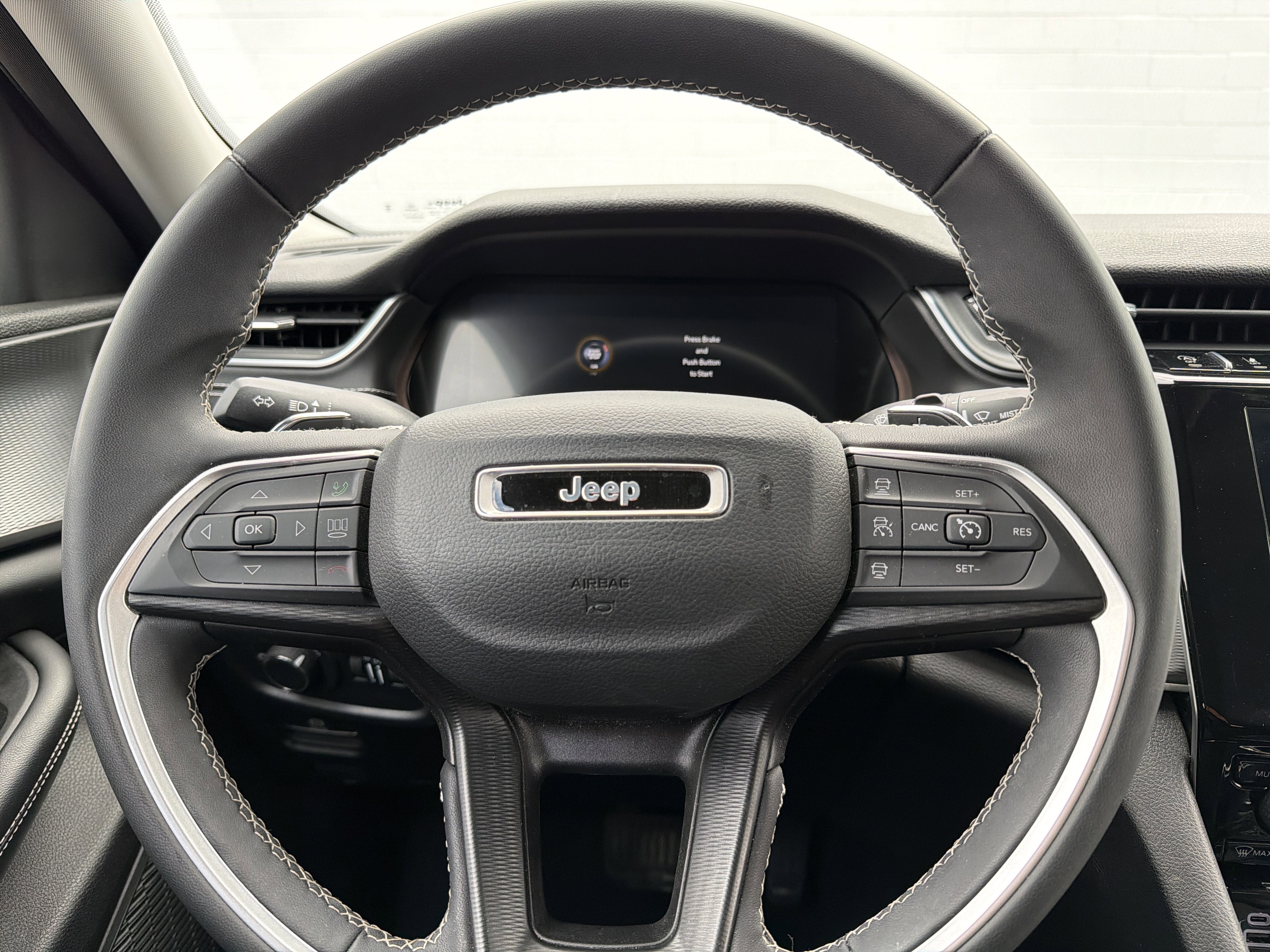 2023 Jeep Grand Cherokee Laredo