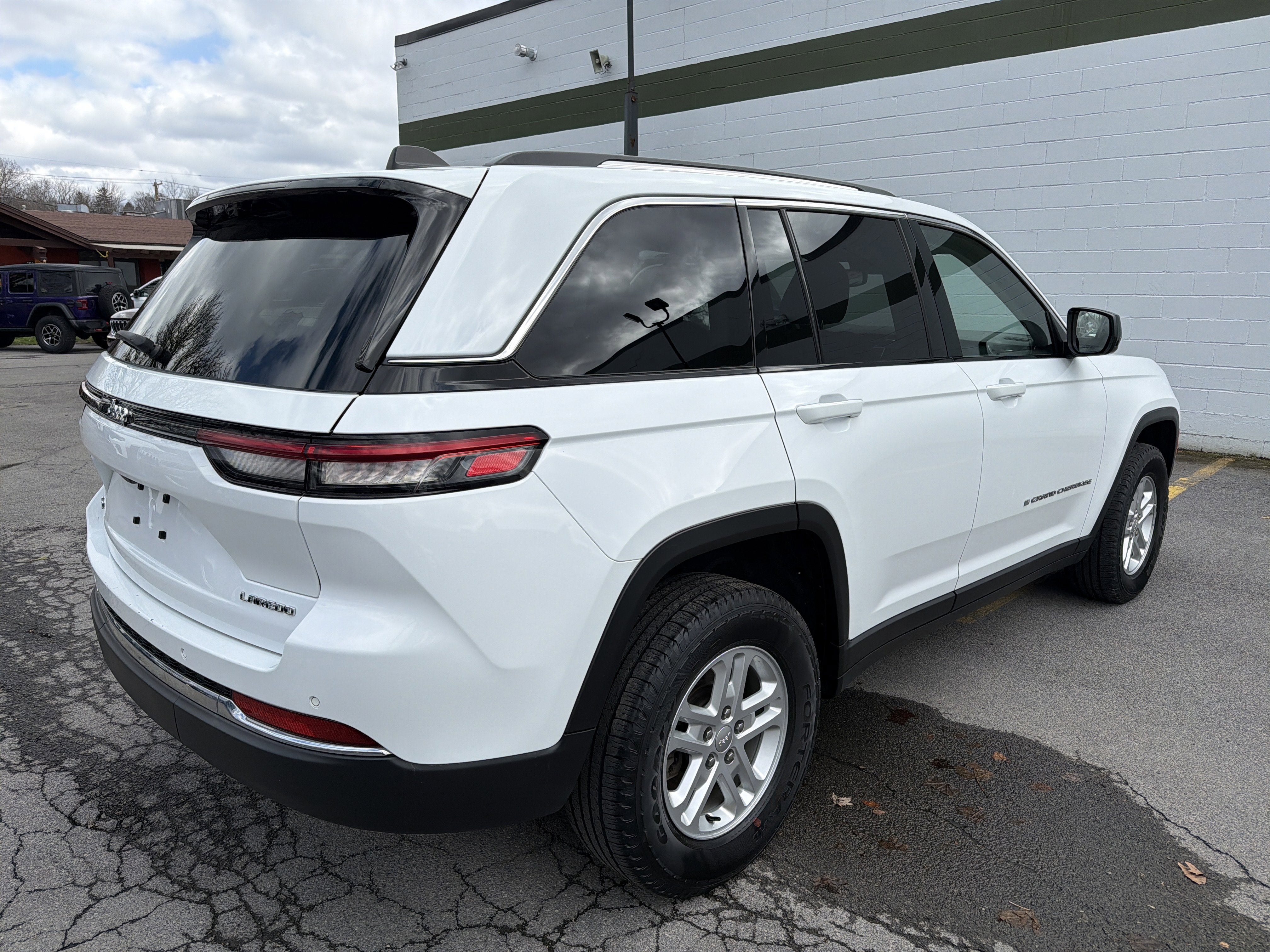 2023 Jeep Grand Cherokee Laredo