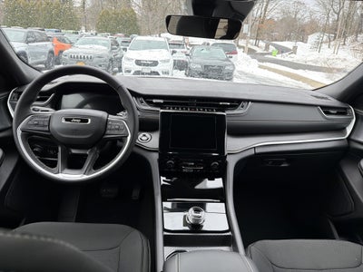 2025 Jeep Grand Cherokee Laredo X