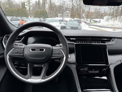 2025 Jeep Grand Cherokee Laredo X