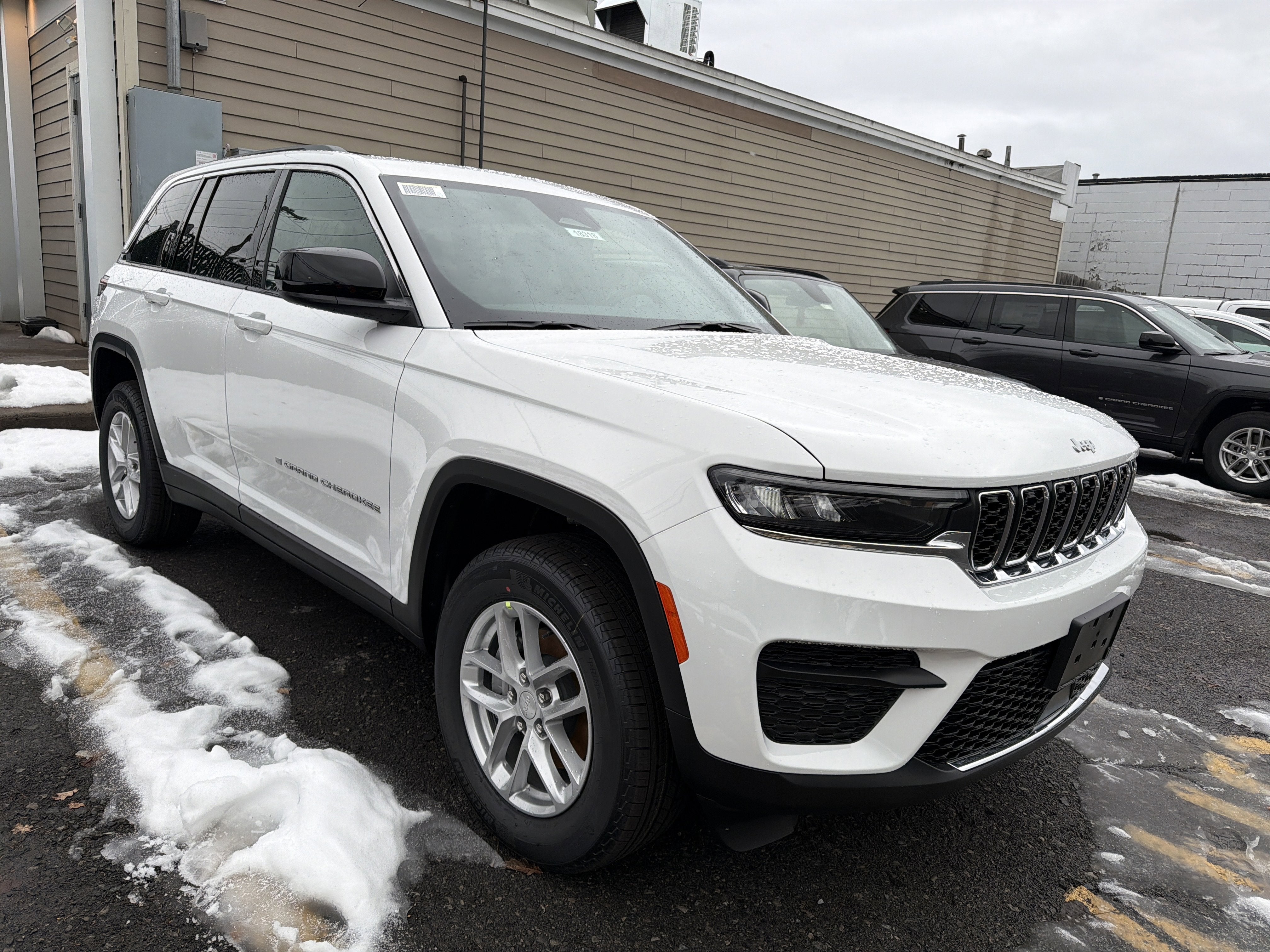 2025 Jeep Grand Cherokee Laredo X