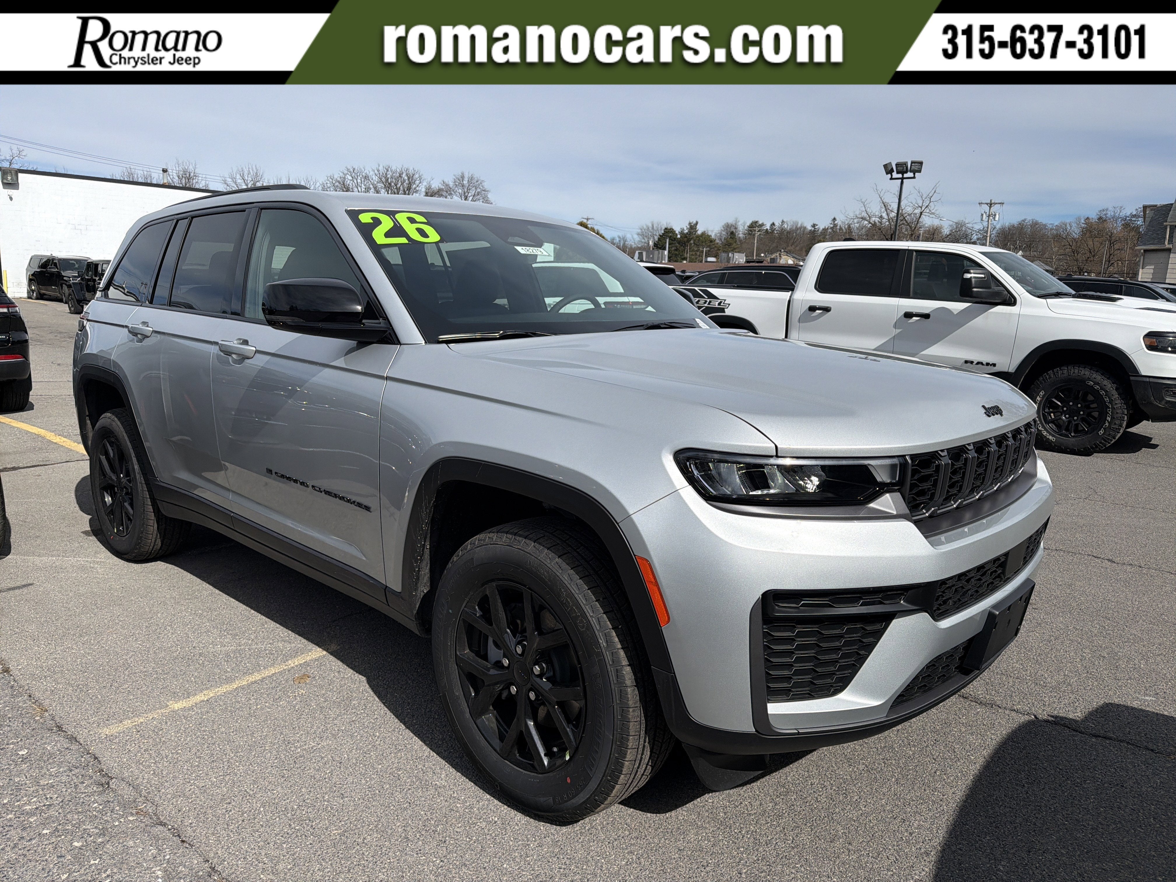 2026 Jeep Grand Cherokee Laredo Altitude