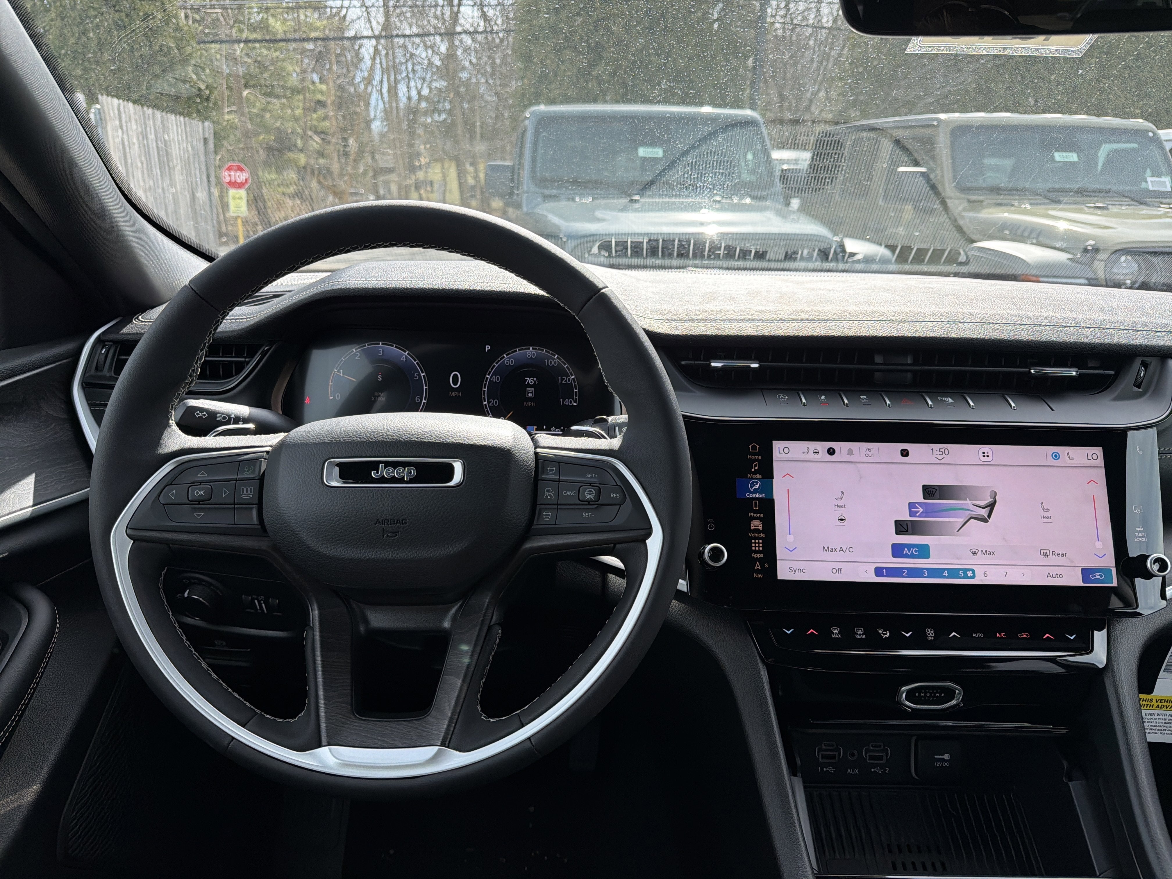 2026 Jeep Grand Cherokee Laredo Altitude