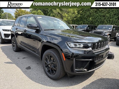 2026 Jeep Grand Cherokee Laredo Altitude