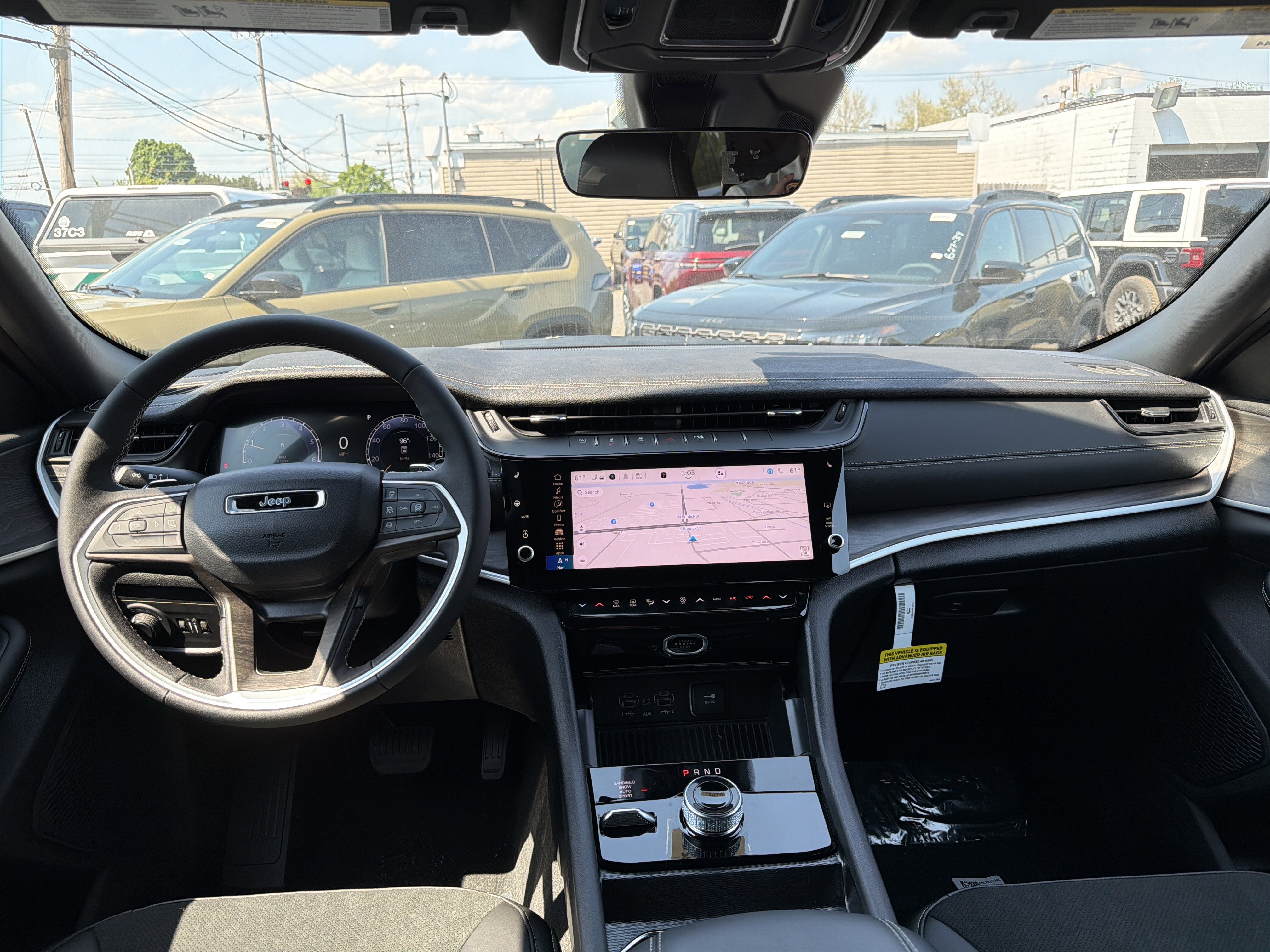2026 Jeep Grand Cherokee Laredo Altitude