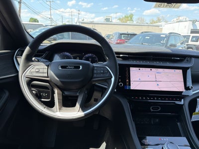 2026 Jeep Grand Cherokee Laredo Altitude