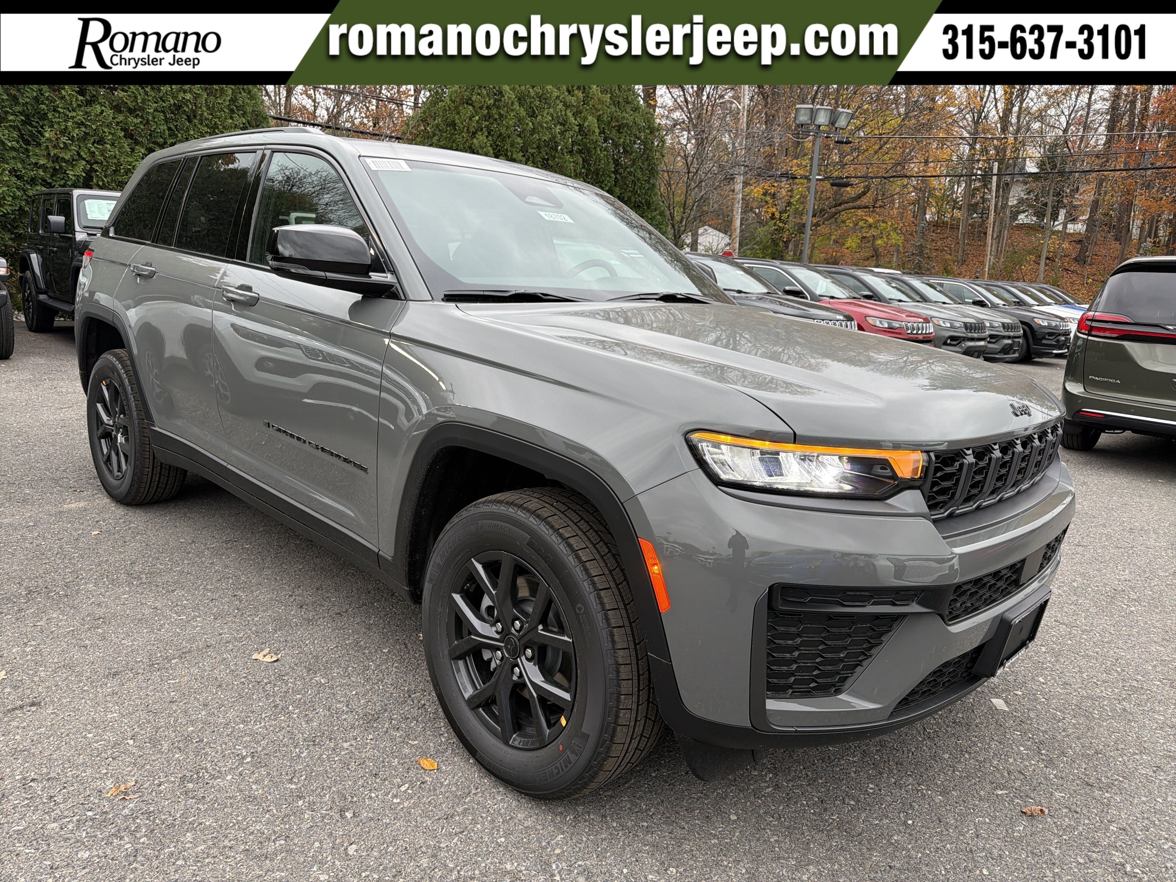 2027 Jeep Grand Cherokee Laredo Altitude