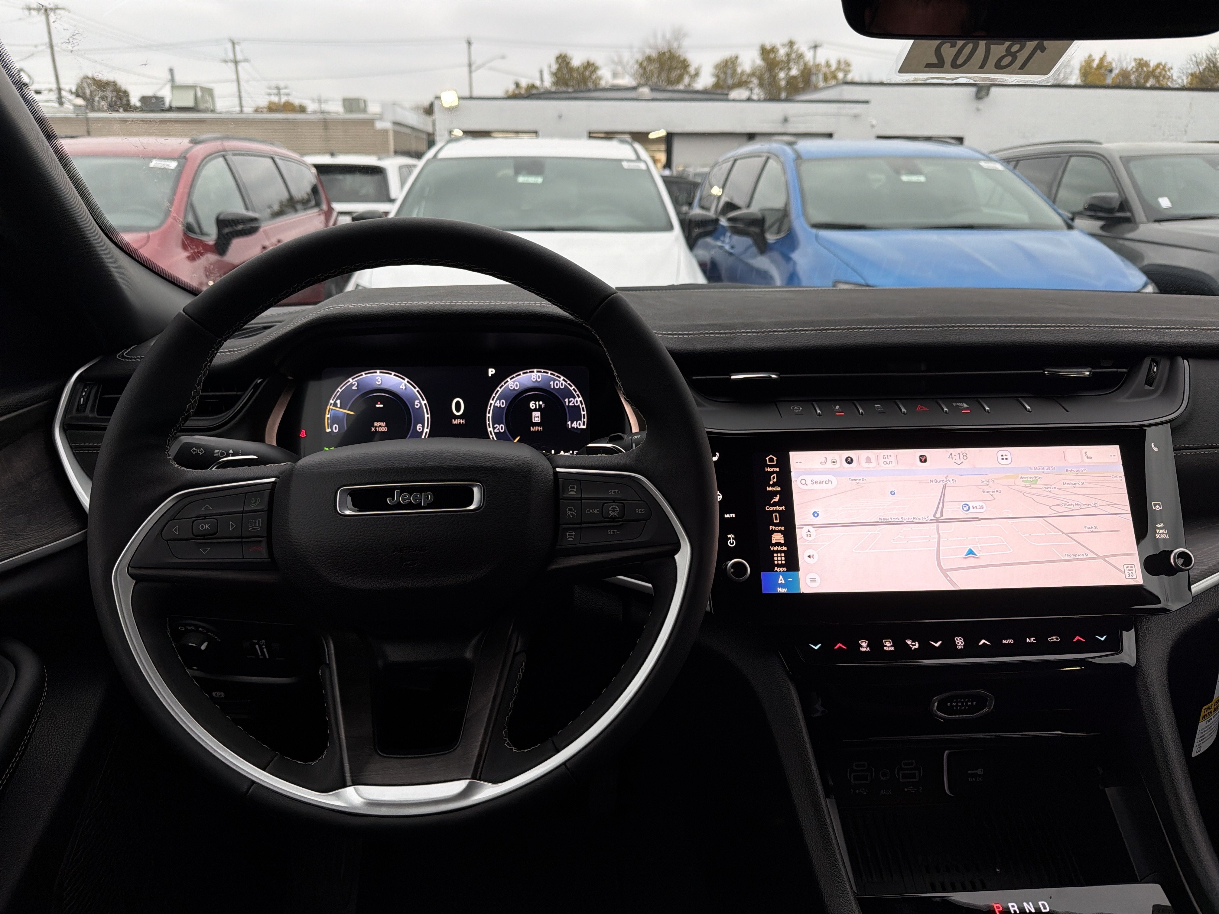 2027 Jeep Grand Cherokee Laredo Altitude