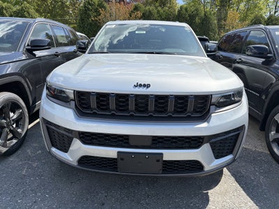 2026 Jeep Grand Cherokee Laredo Altitude