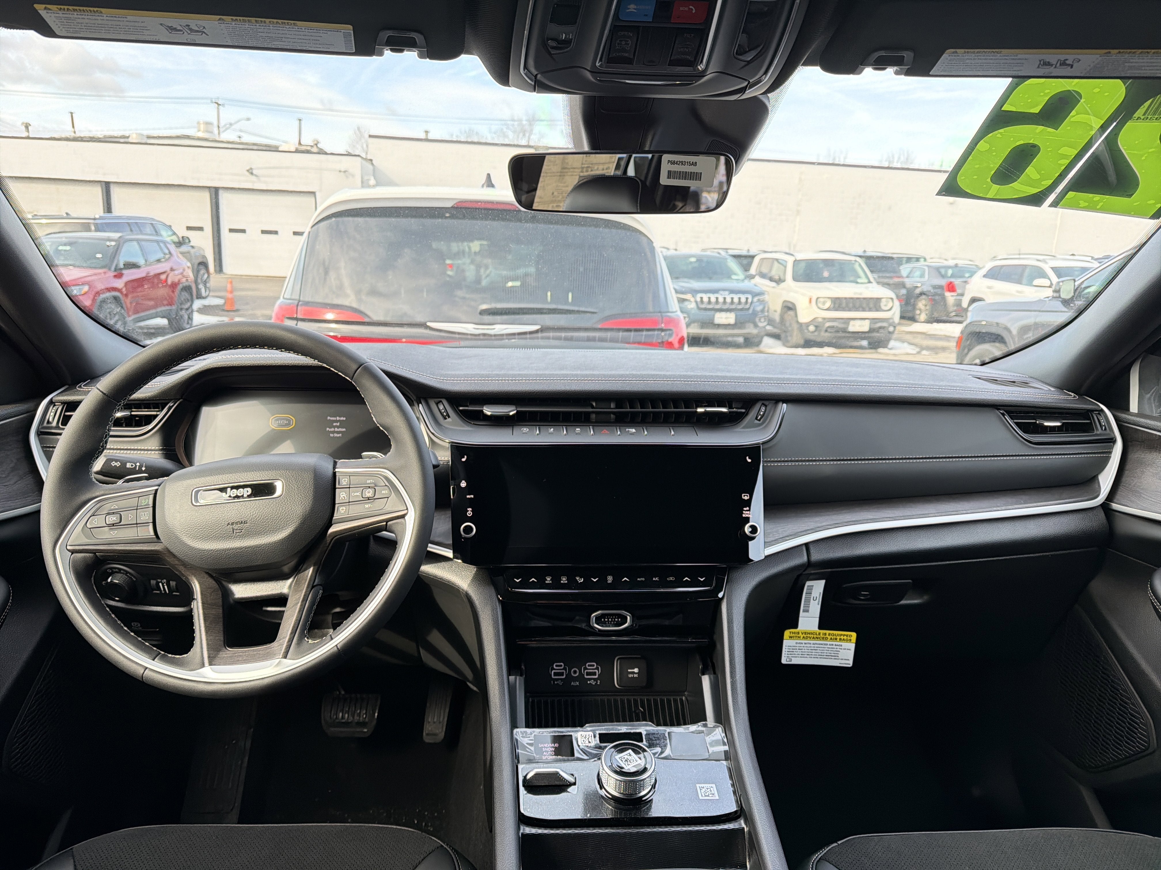 2026 Jeep Grand Cherokee Laredo Altitude