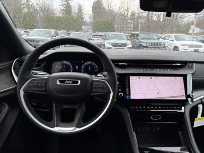 2026 Jeep Grand Cherokee Laredo Altitude