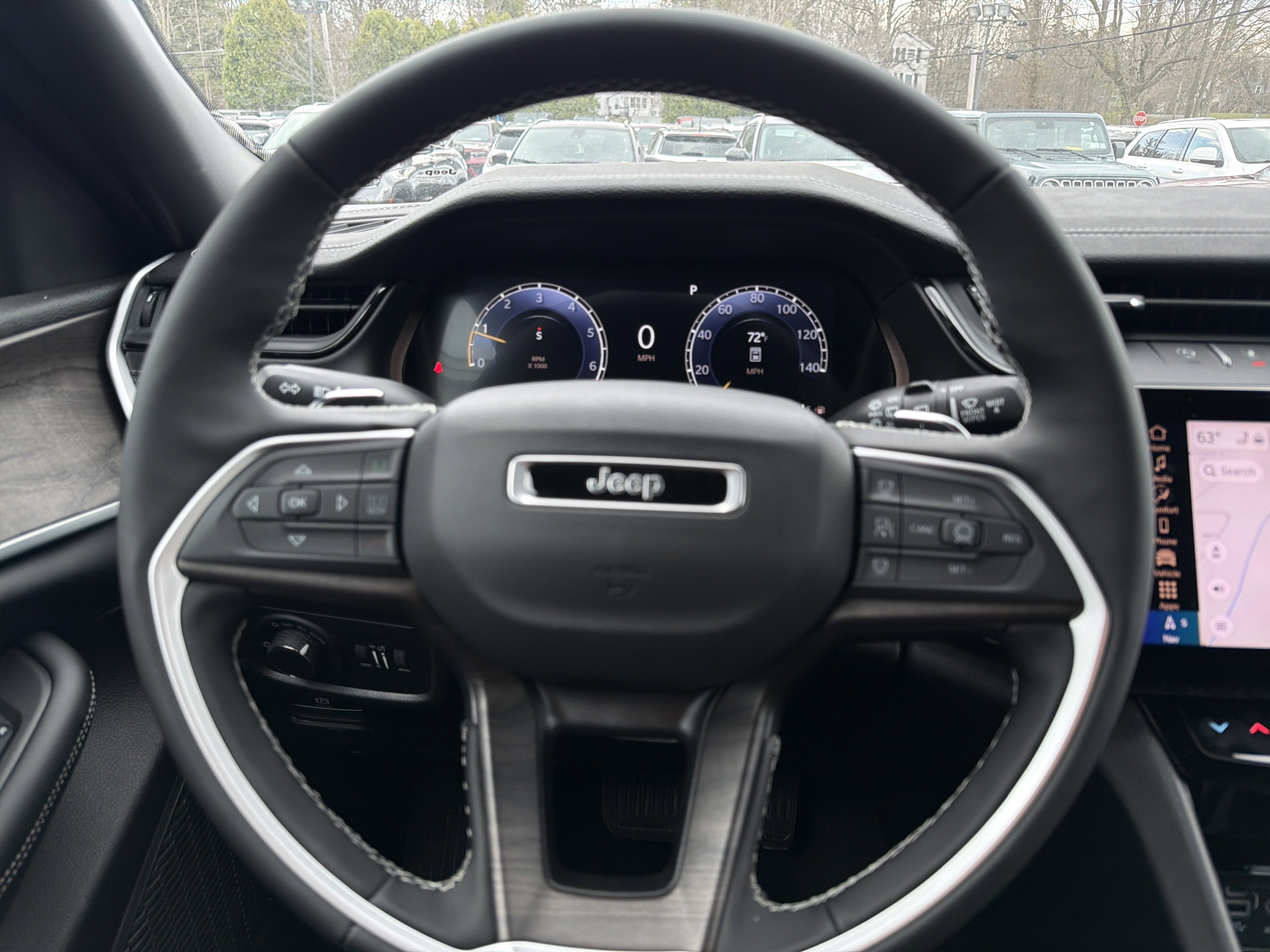 2026 Jeep Grand Cherokee Laredo Altitude