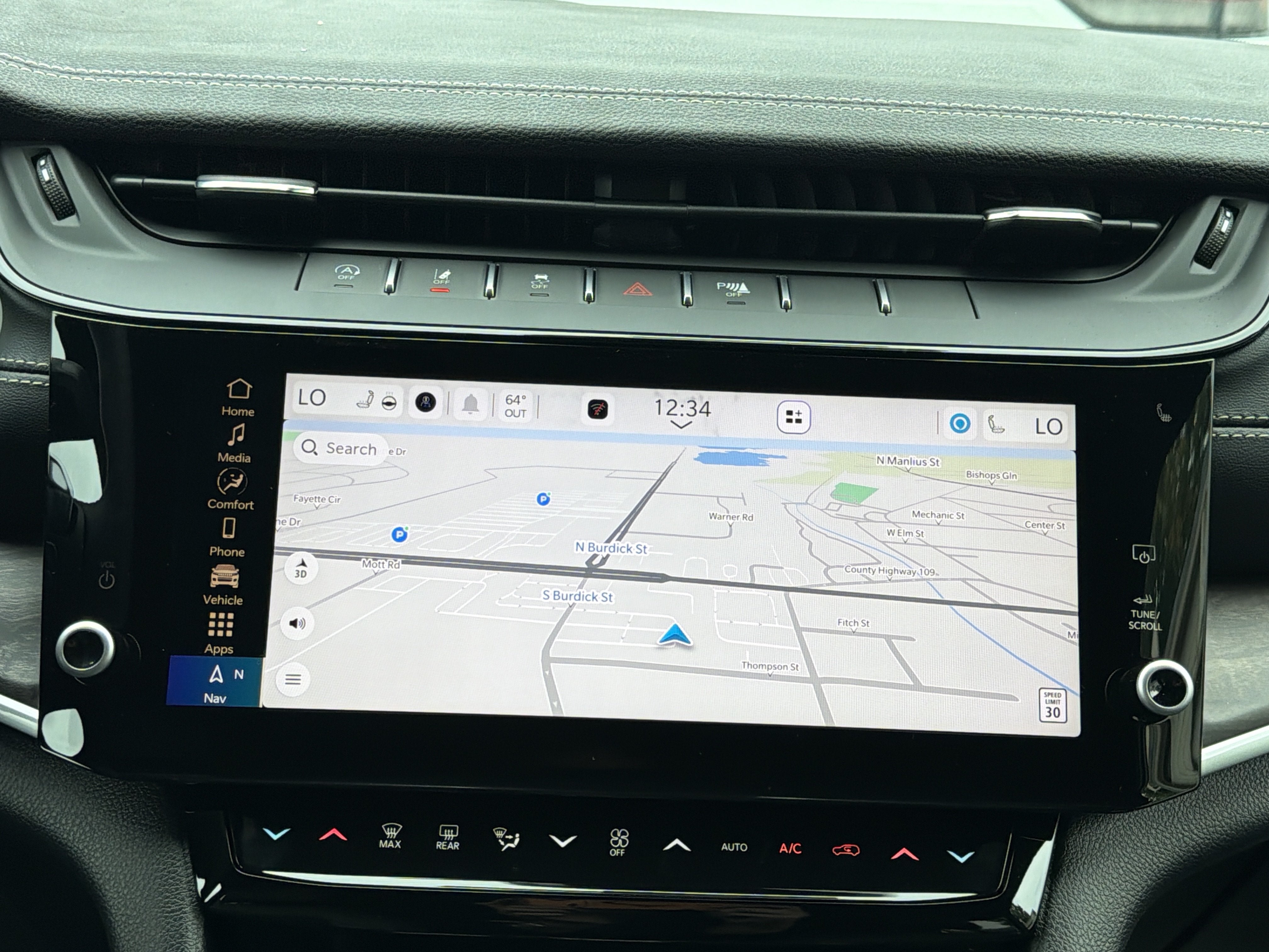 2027 Jeep Grand Cherokee Laredo Altitude