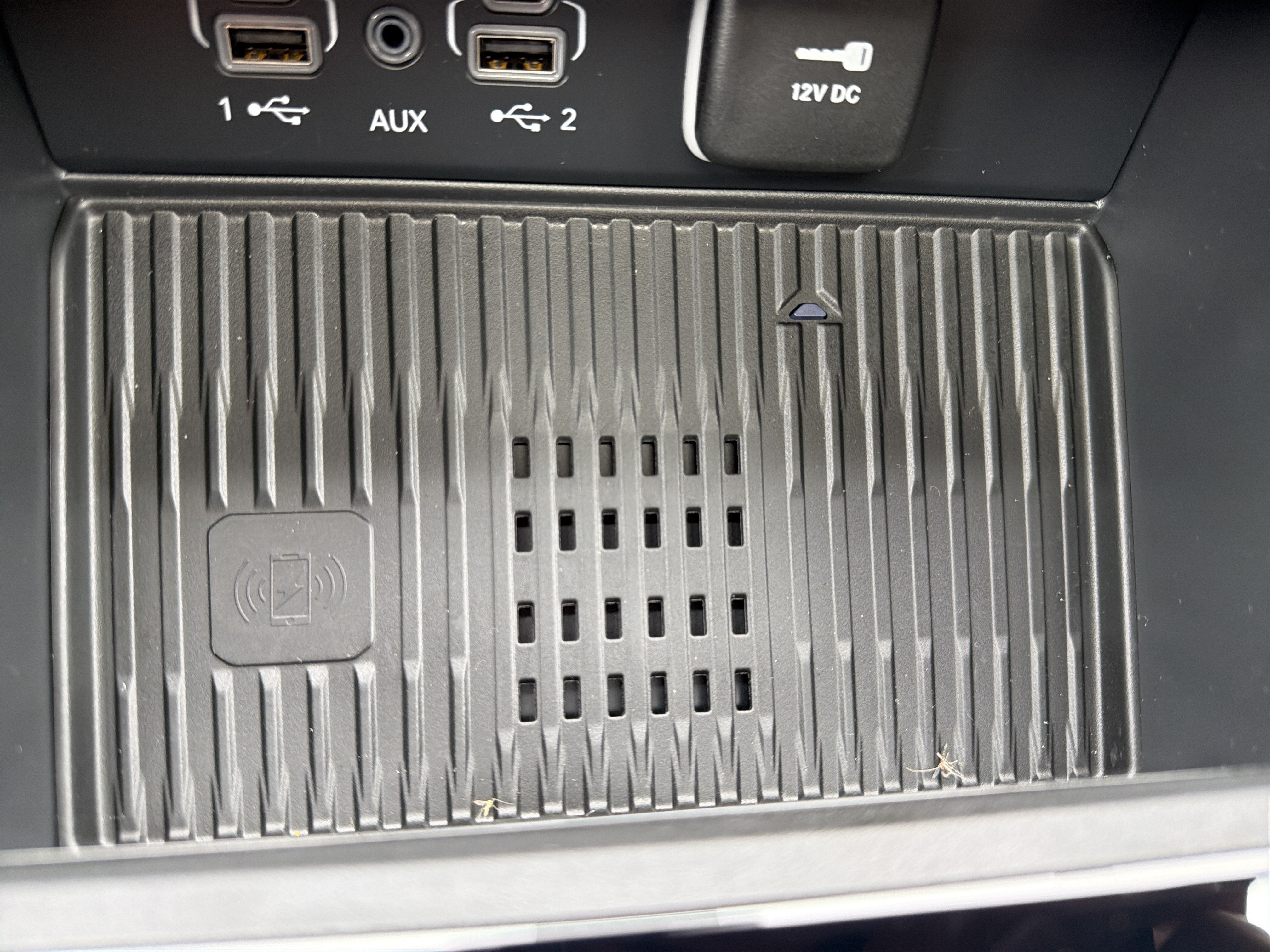 2027 Jeep Grand Cherokee Laredo Altitude