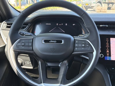 2026 Jeep Grand Cherokee Laredo Altitude