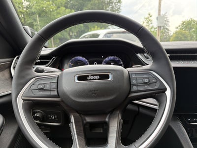 2026 Jeep Grand Cherokee Laredo Altitude