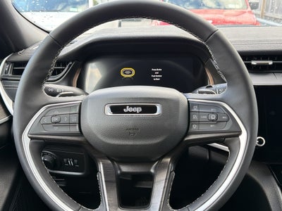 2027 Jeep Grand Cherokee Laredo Altitude