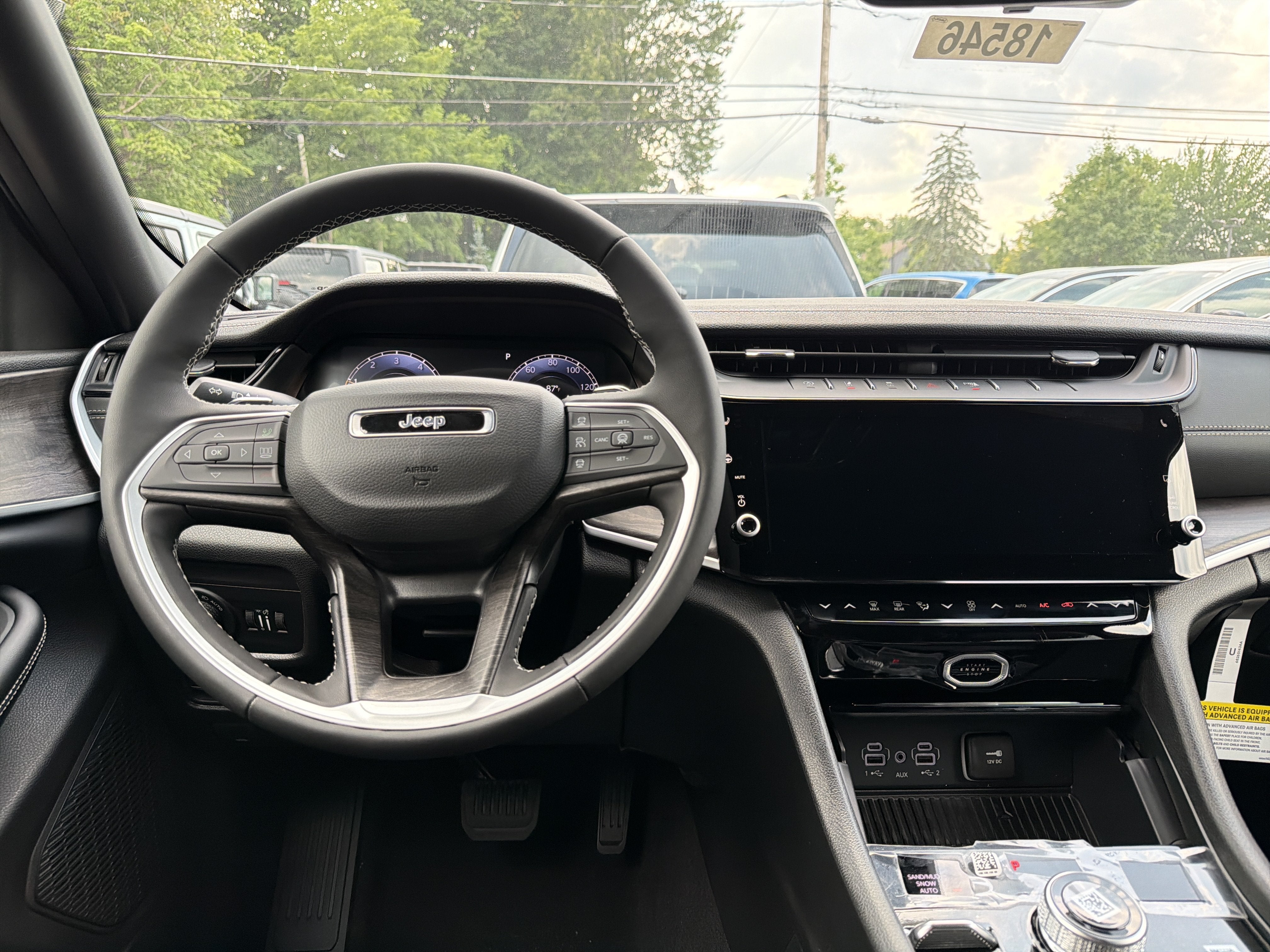 2026 Jeep Grand Cherokee Laredo Altitude