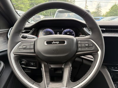 2026 Jeep Grand Cherokee Laredo Altitude