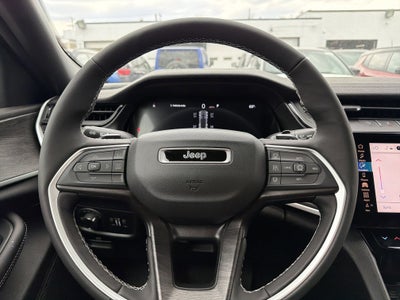 2026 Jeep Grand Cherokee Laredo Altitude